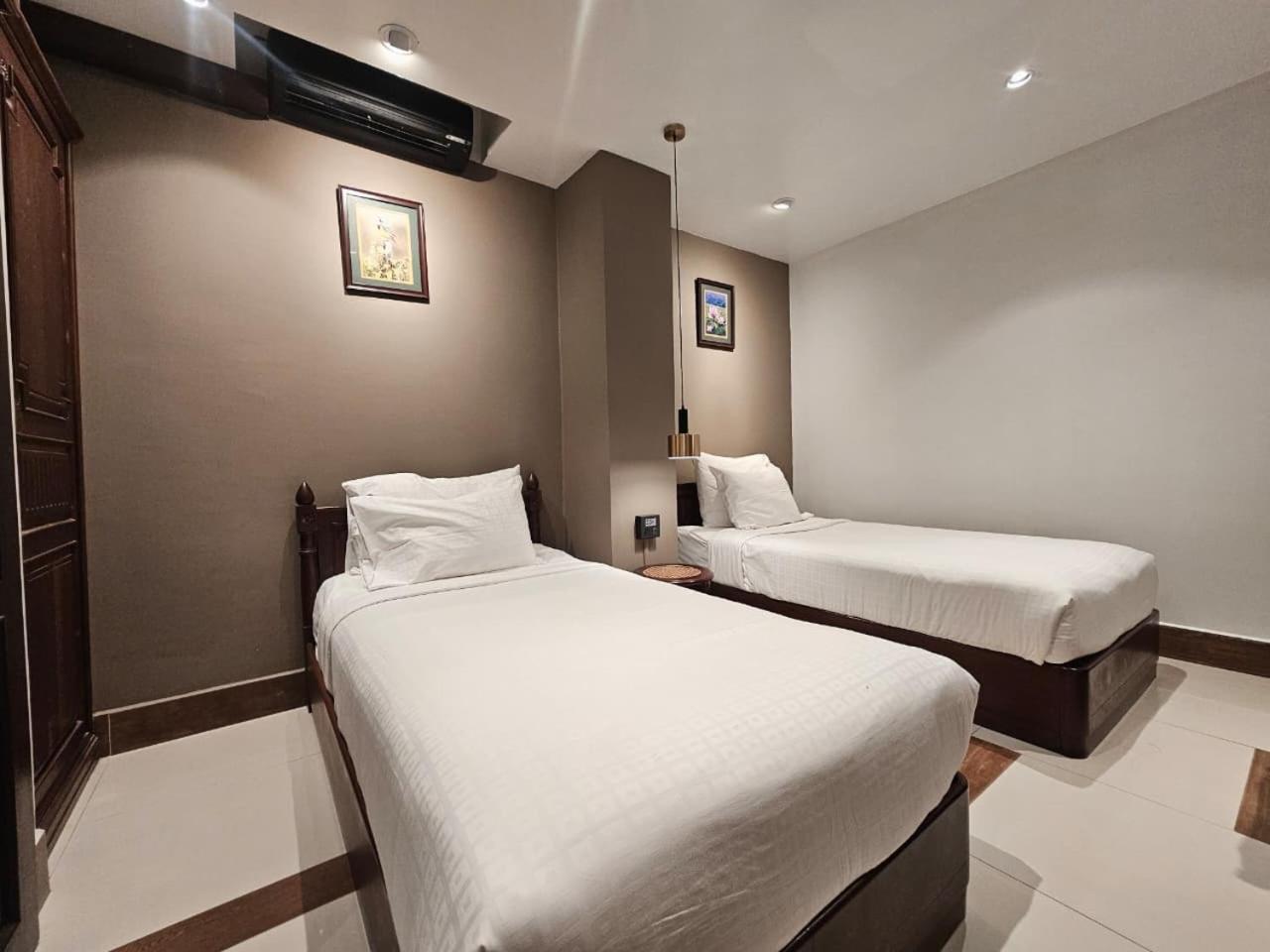 Standard Twin Room No View