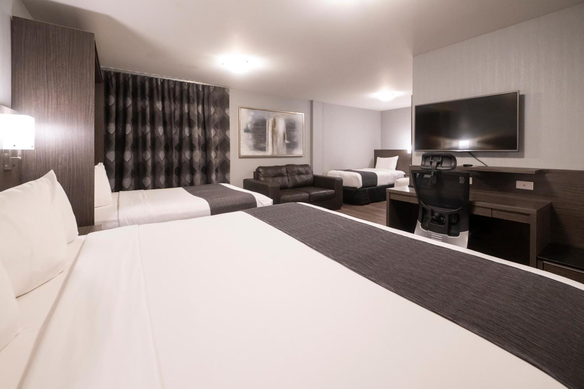 Family Suite (2 Adults + 4 Children),1739402274:JPEG