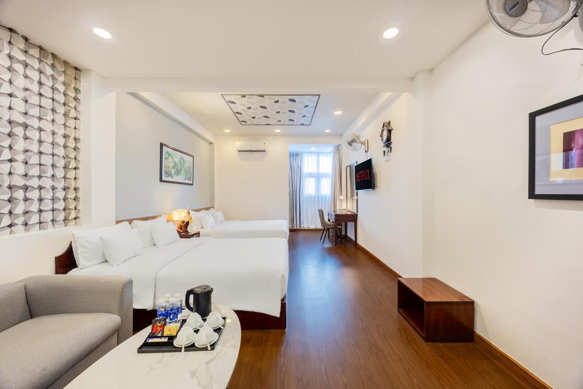 Deluxe Family Room