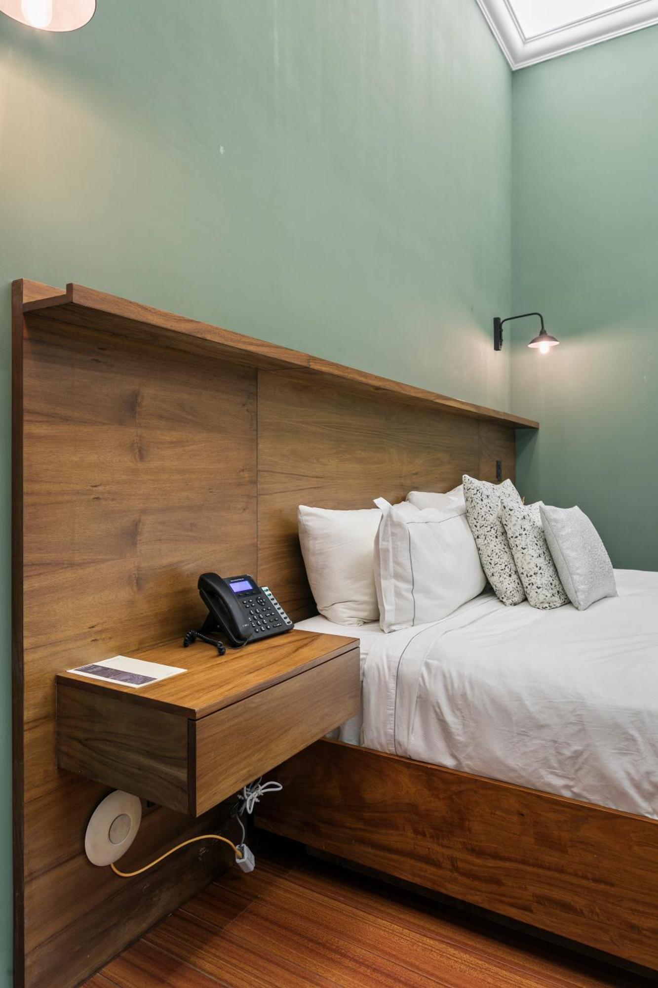 Superior King Suite