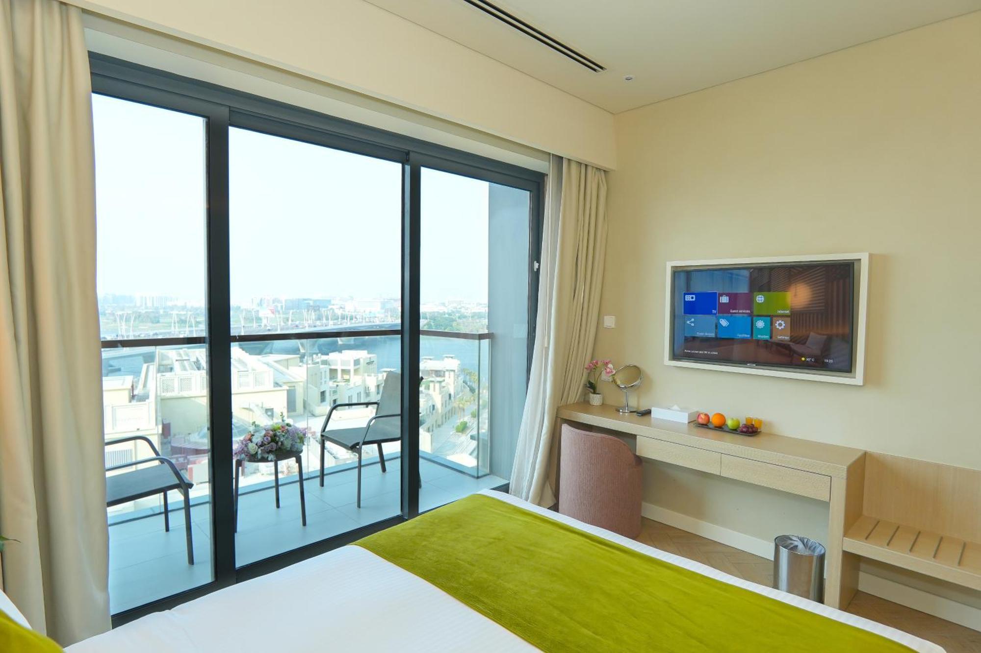 Executive Room Balcony Creek View