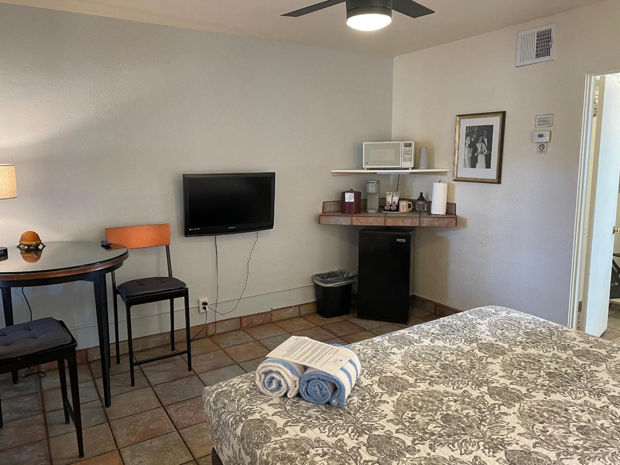 Standard King Room