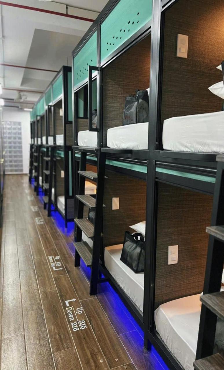 Single Bed Mixed Dormitory Room