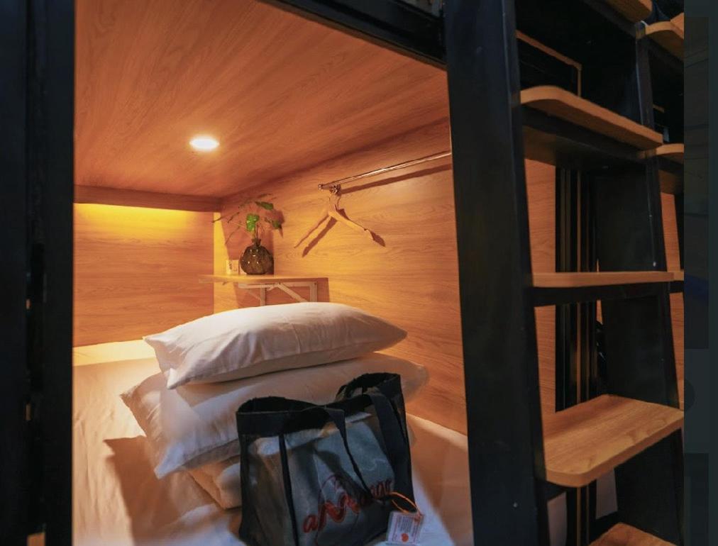 Single Bed Mixed Dormitory Room