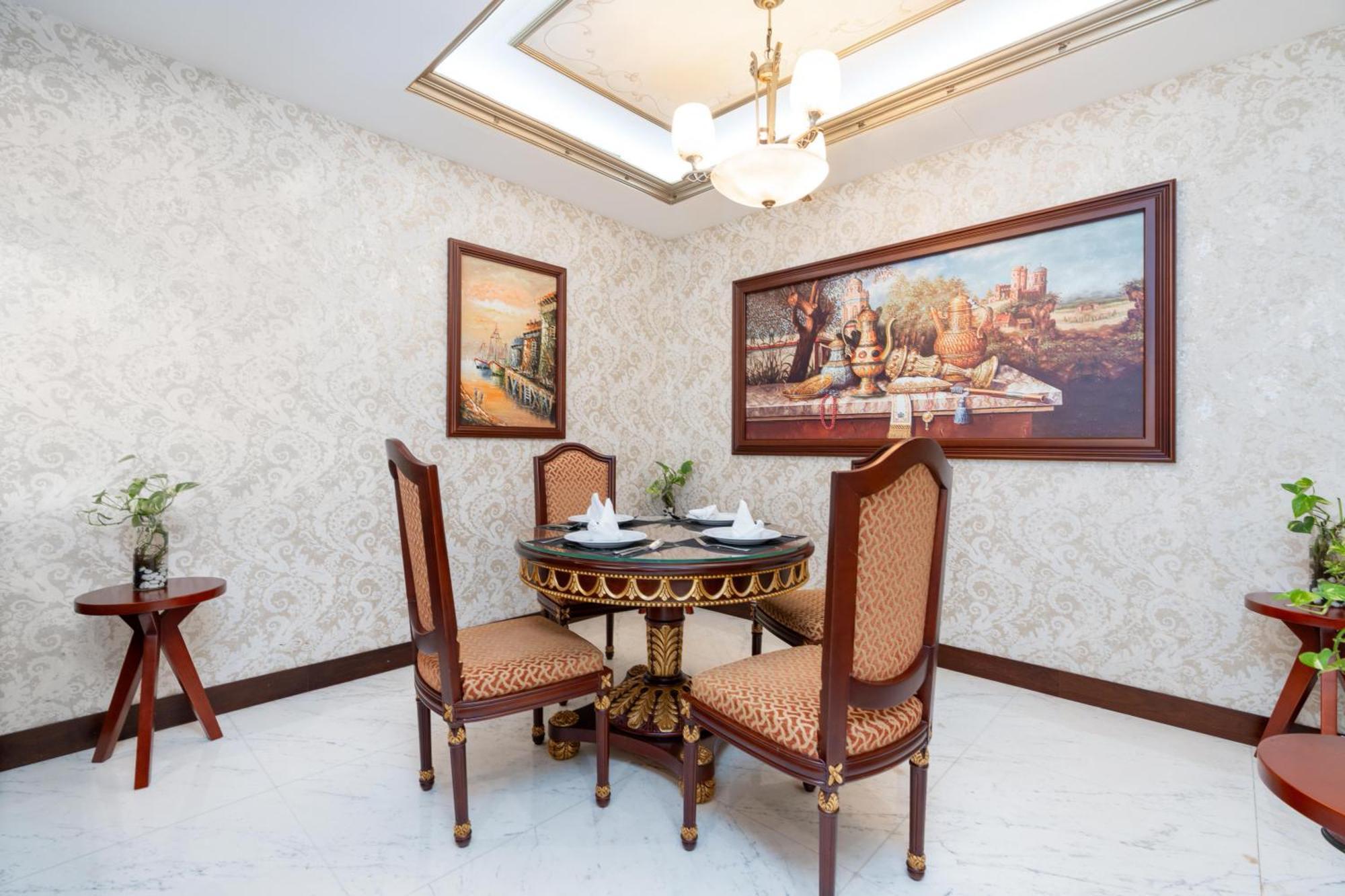 Royal Suite