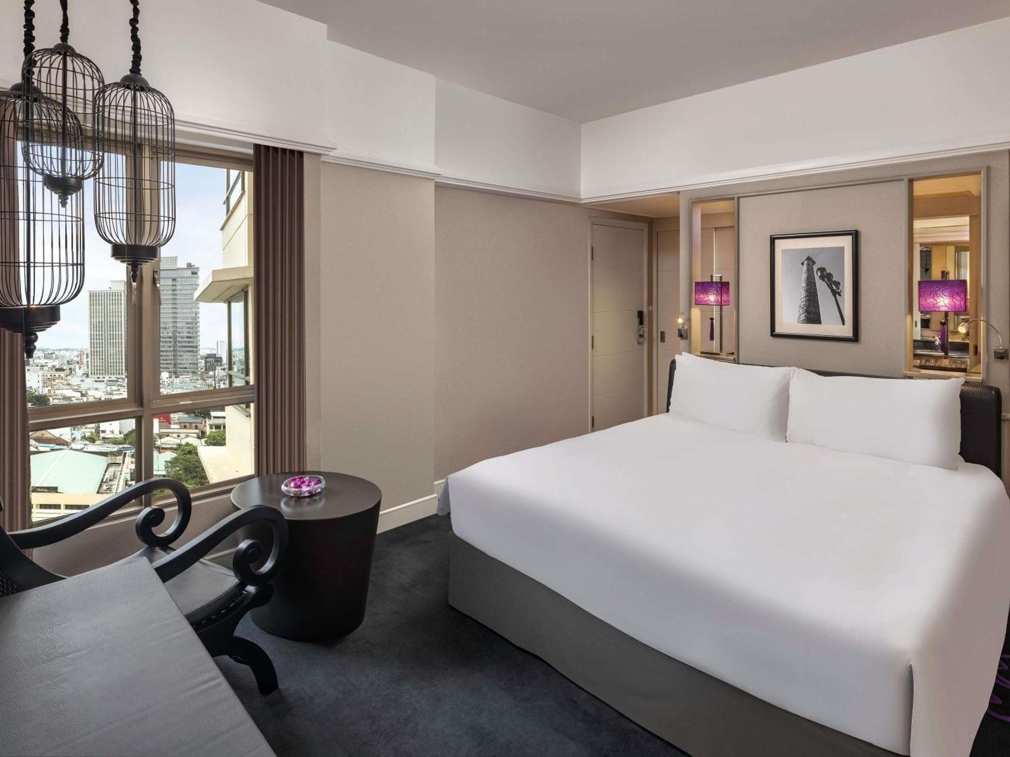 Classic King Room City View