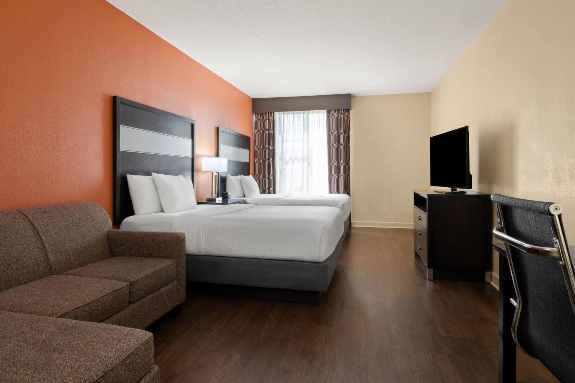 Deluxe Queen Room Two Queen Beds Non-Smoking