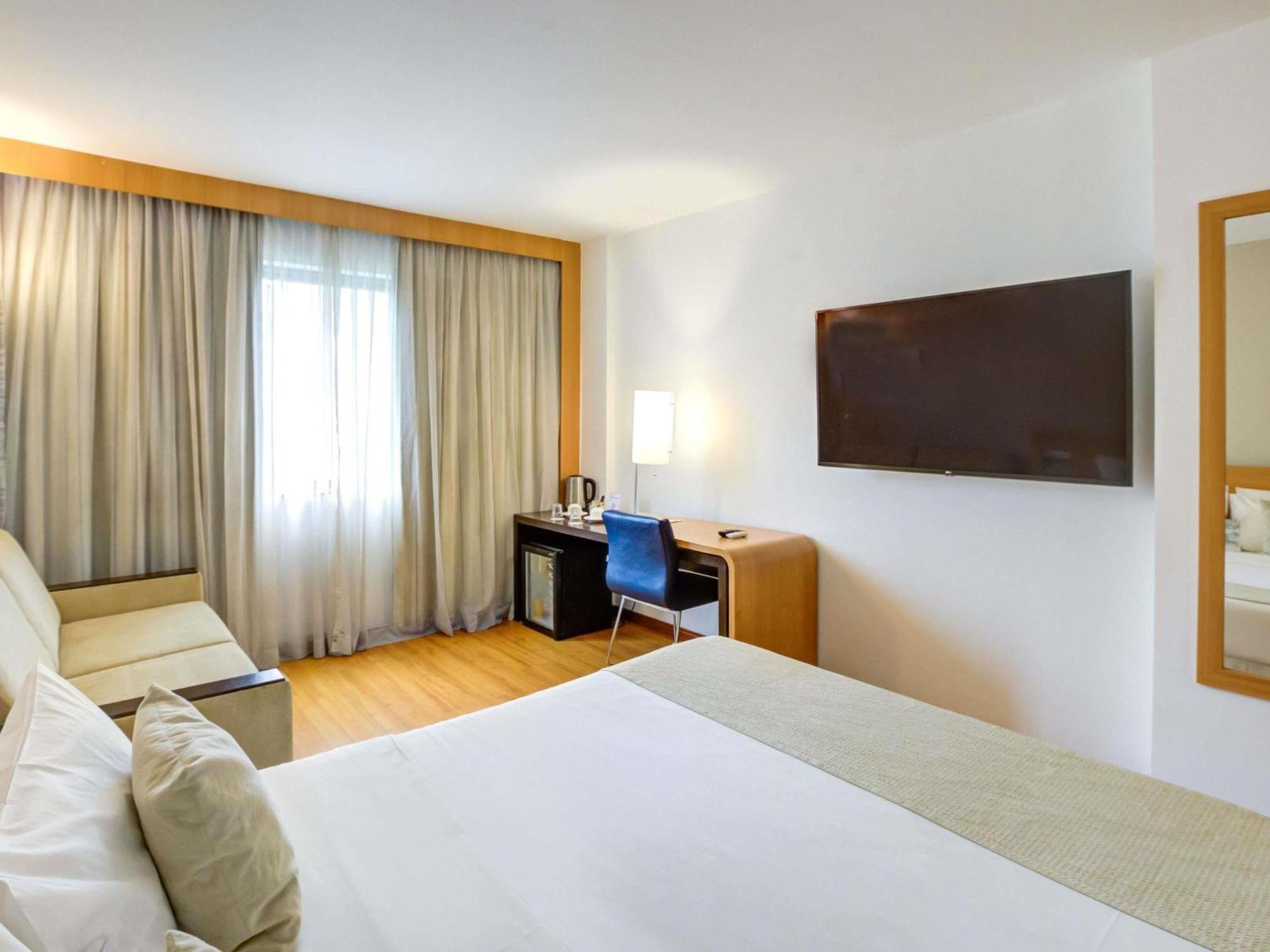 Executive Double Room One Sofa Bed