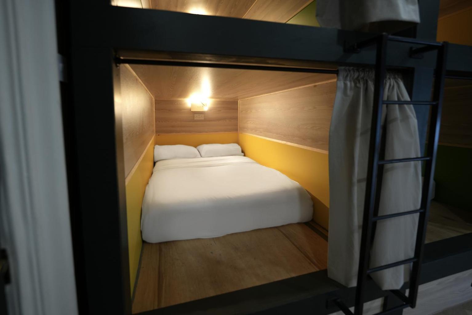 Bunk Bed Mixed Dormitory Room