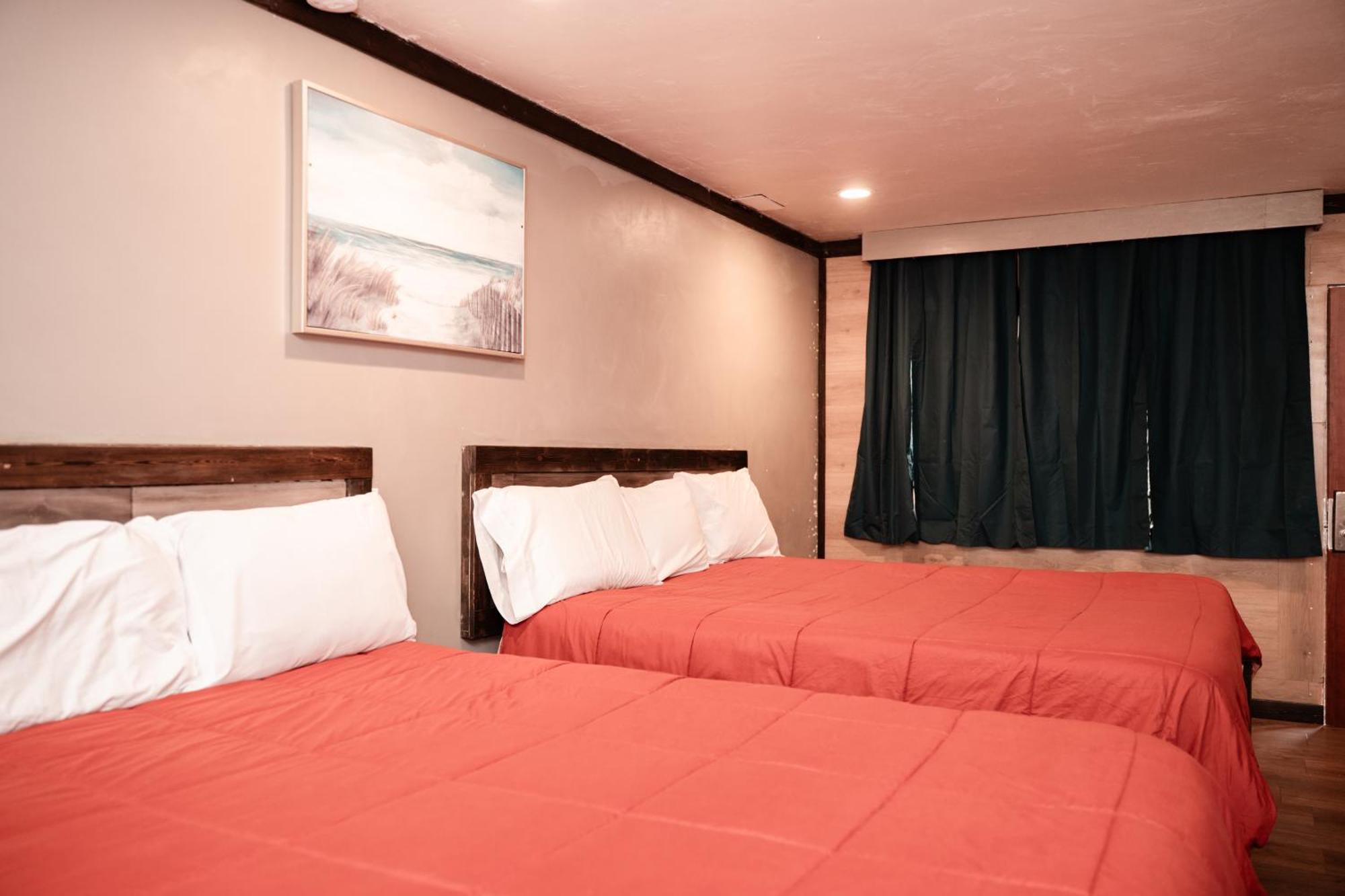 King Room Two King Beds