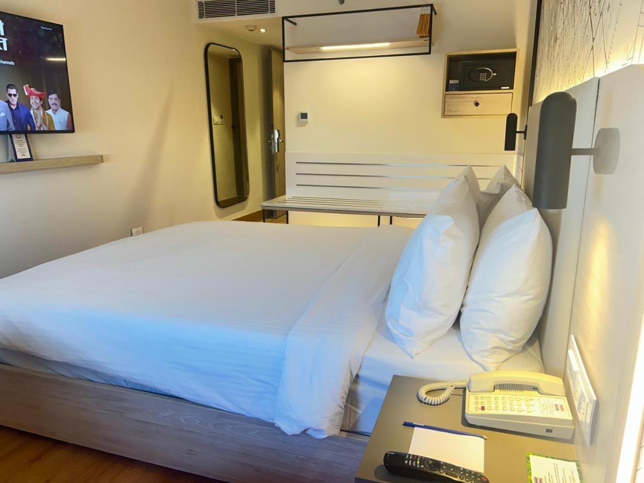 Deluxe Room 1 Double Bed