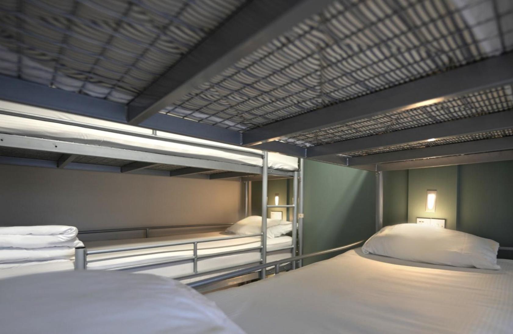 Mixed Dormitory Room