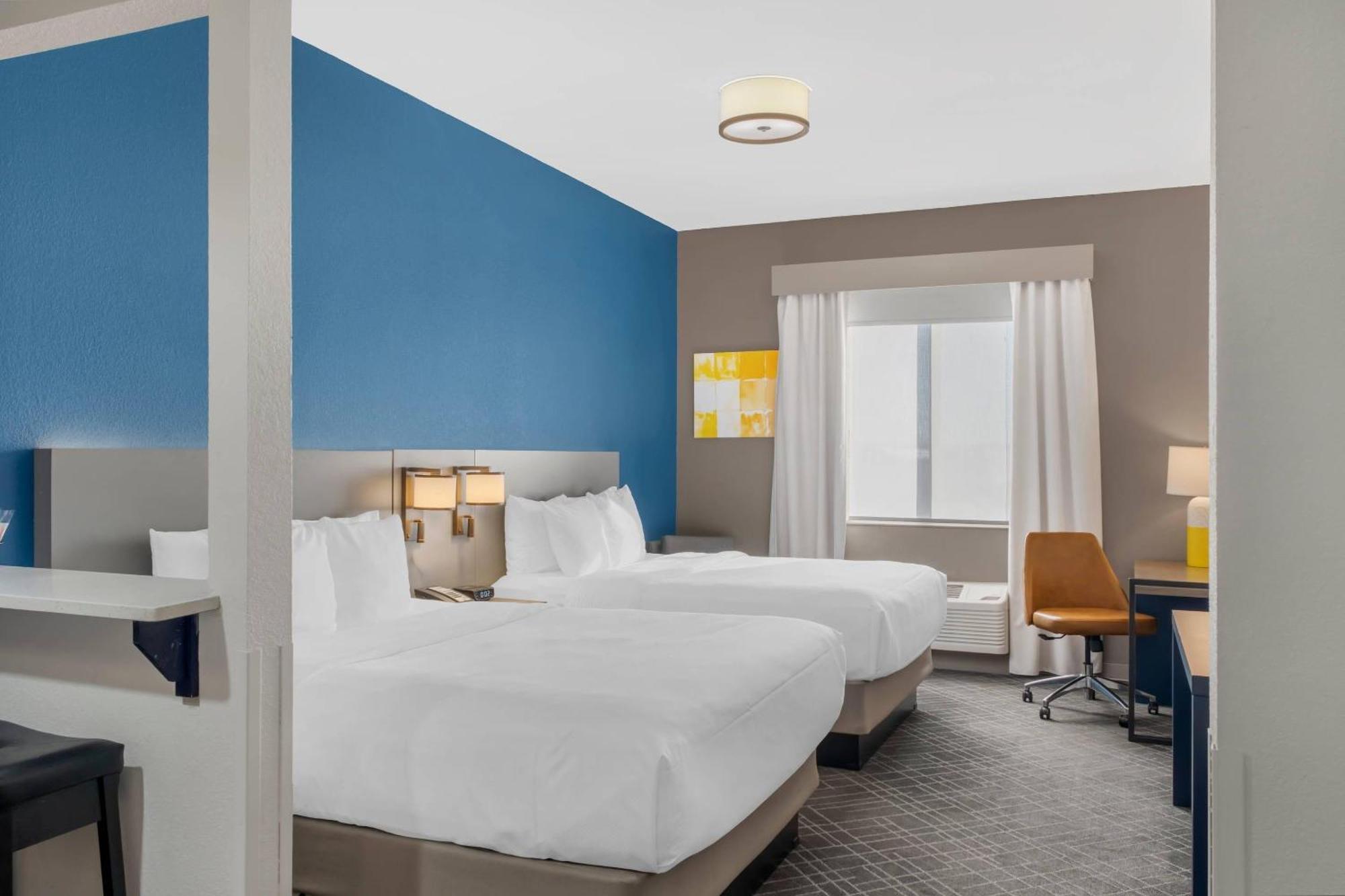 Double Room with Two Double Beds - Non-Smoking