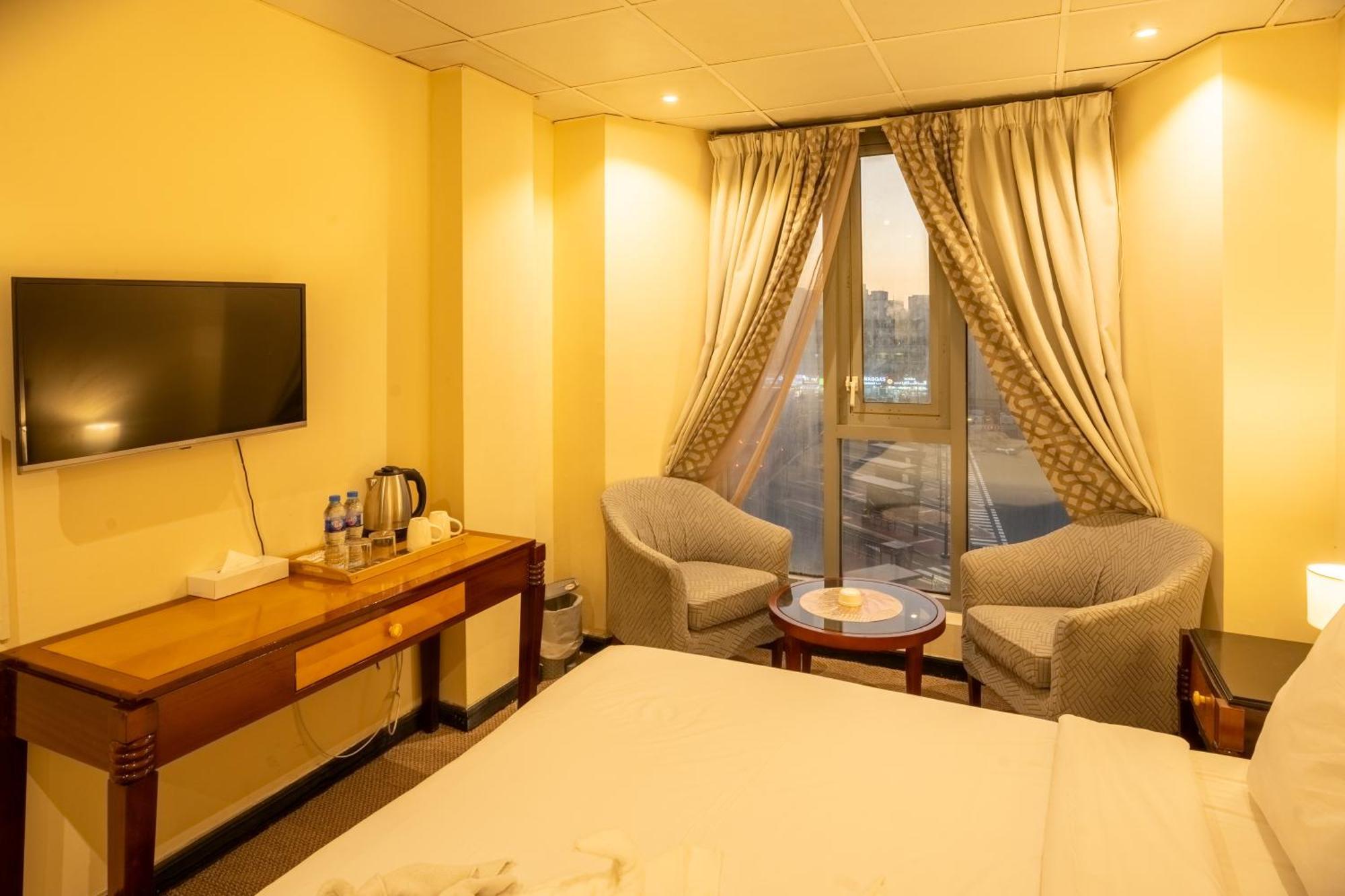 Deluxe Double or Twin Room