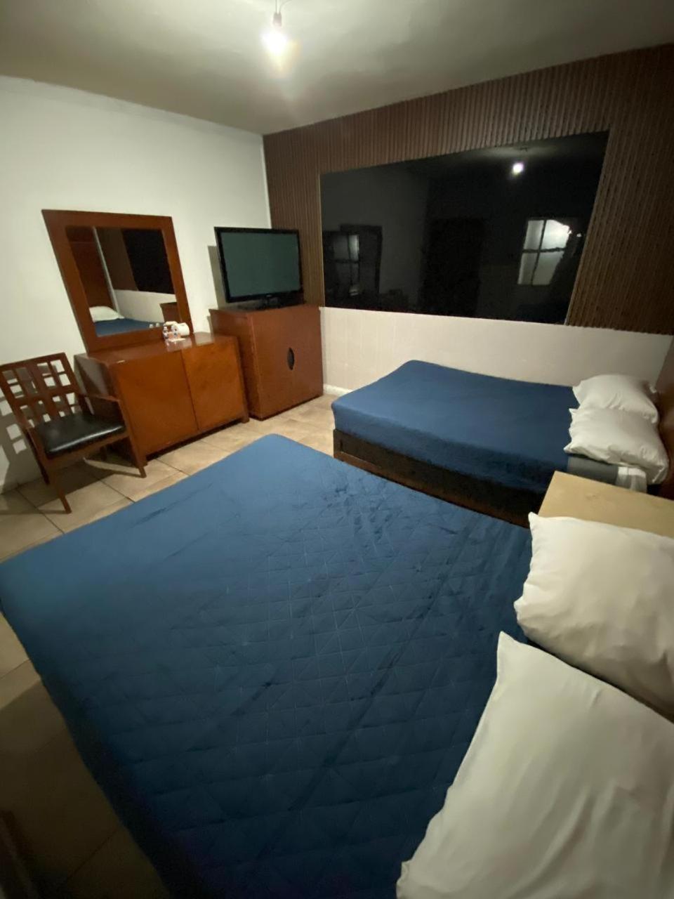 Queen Room Two Queen Beds