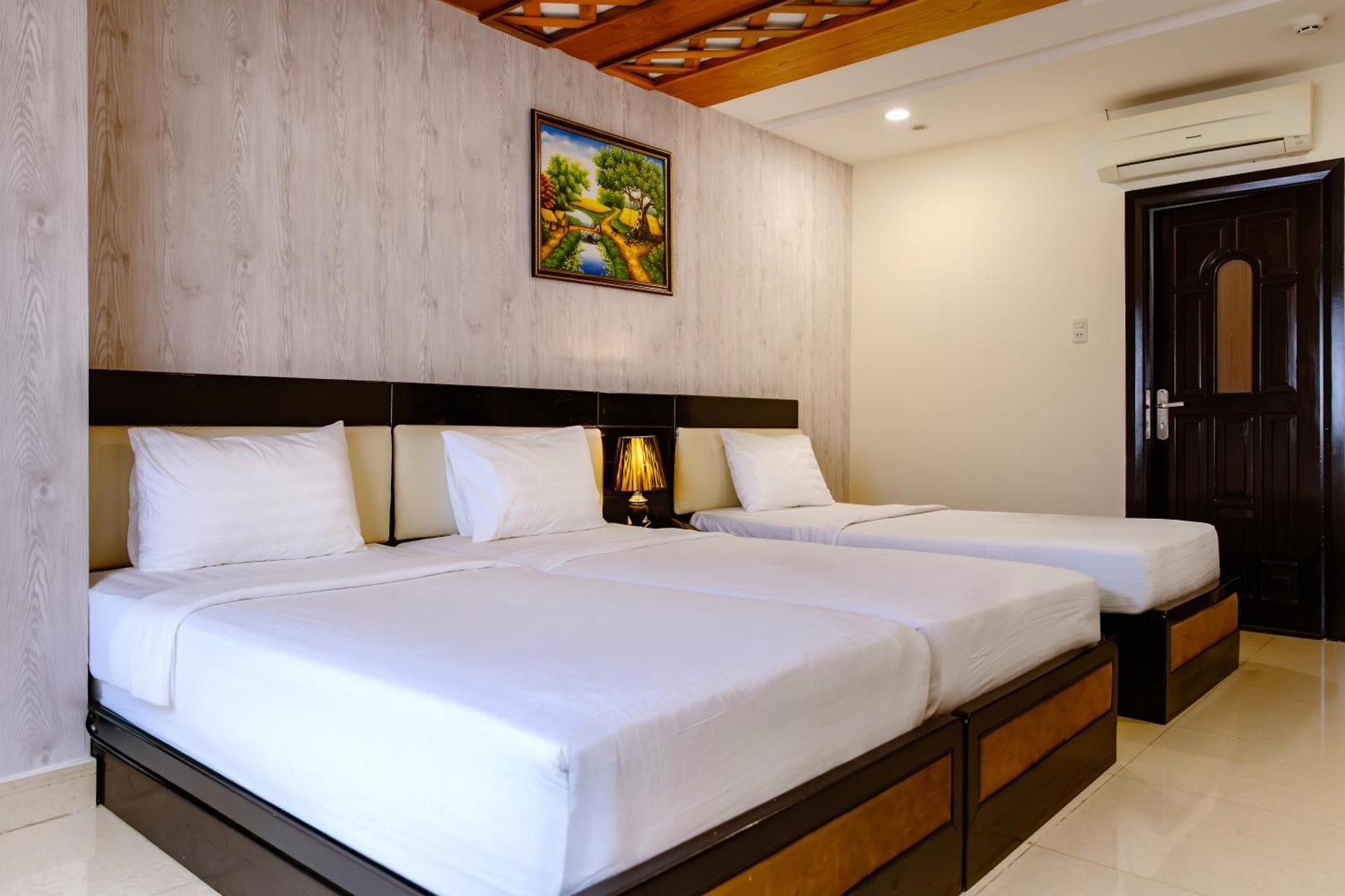 Deluxe Triple Room