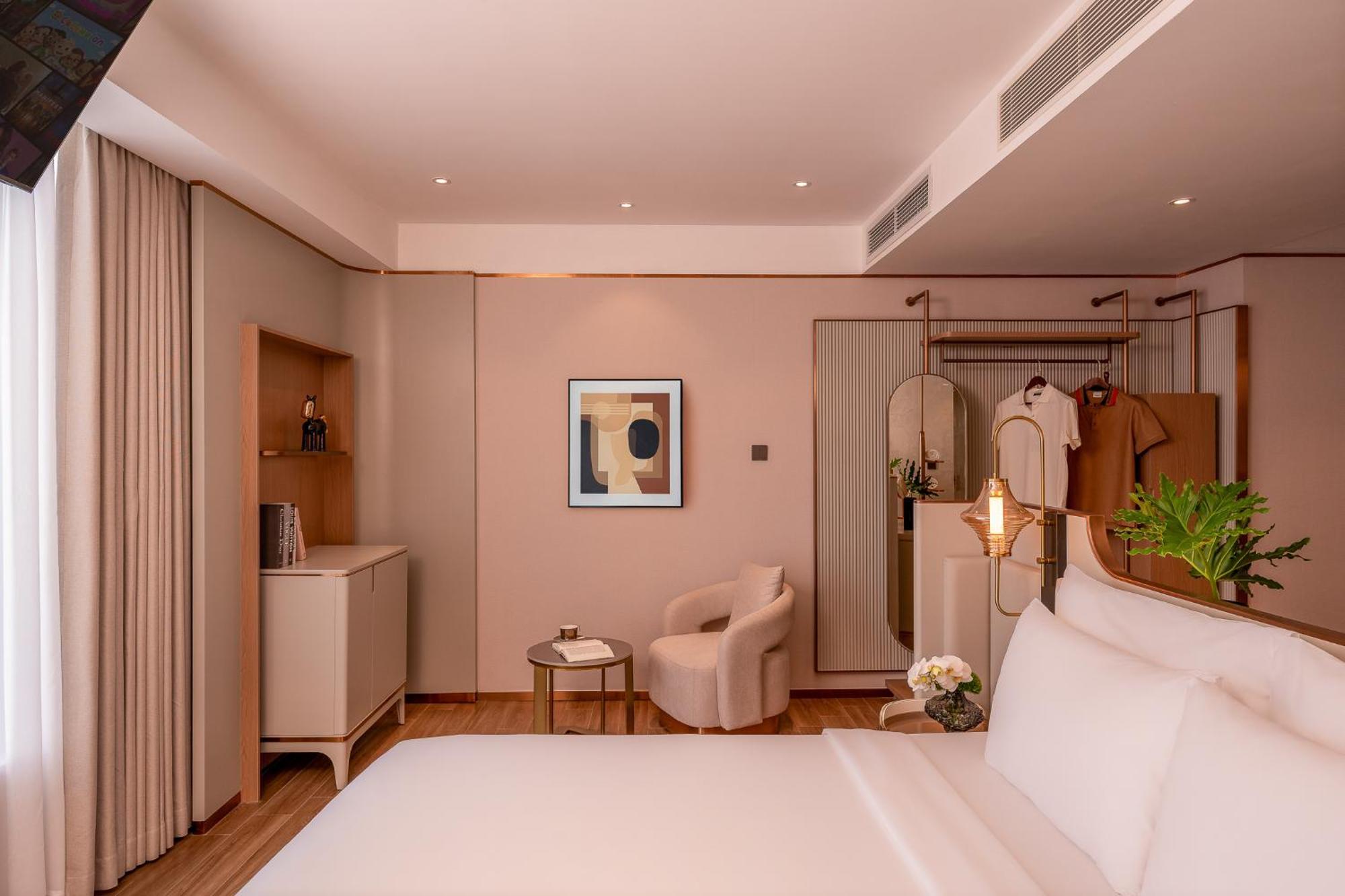 Suite Skyline City View Complimentary Afternoon Tea Laundry 3 pieces per non-accumulated
