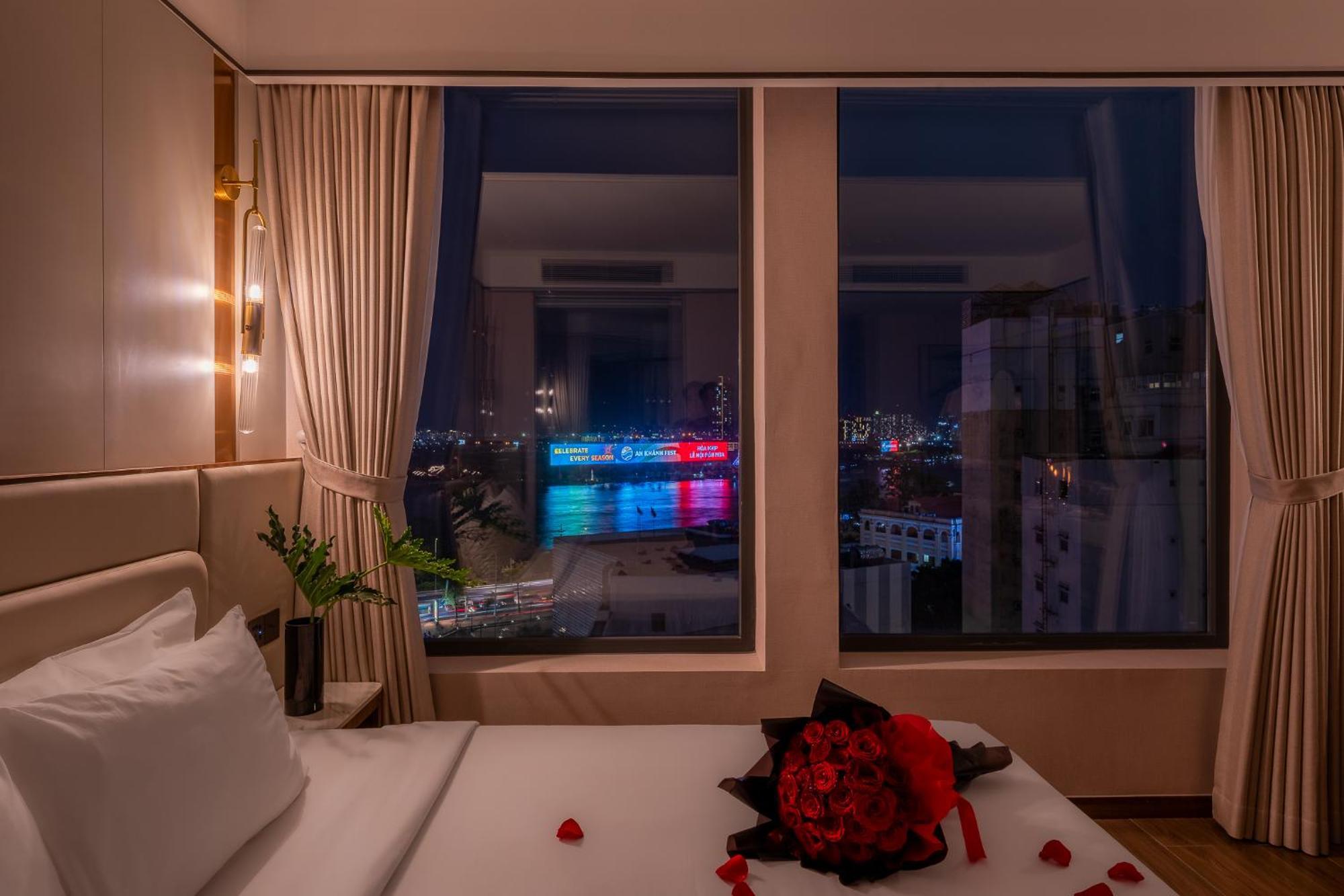 Signature City & River View