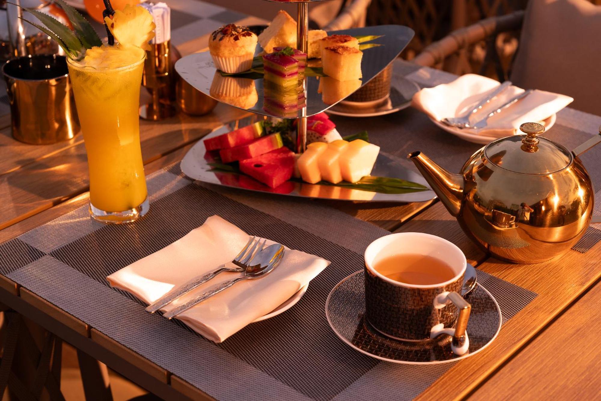 Suite Skyline City View Complimentary Afternoon Tea Laundry 3 pieces per non-accumulated