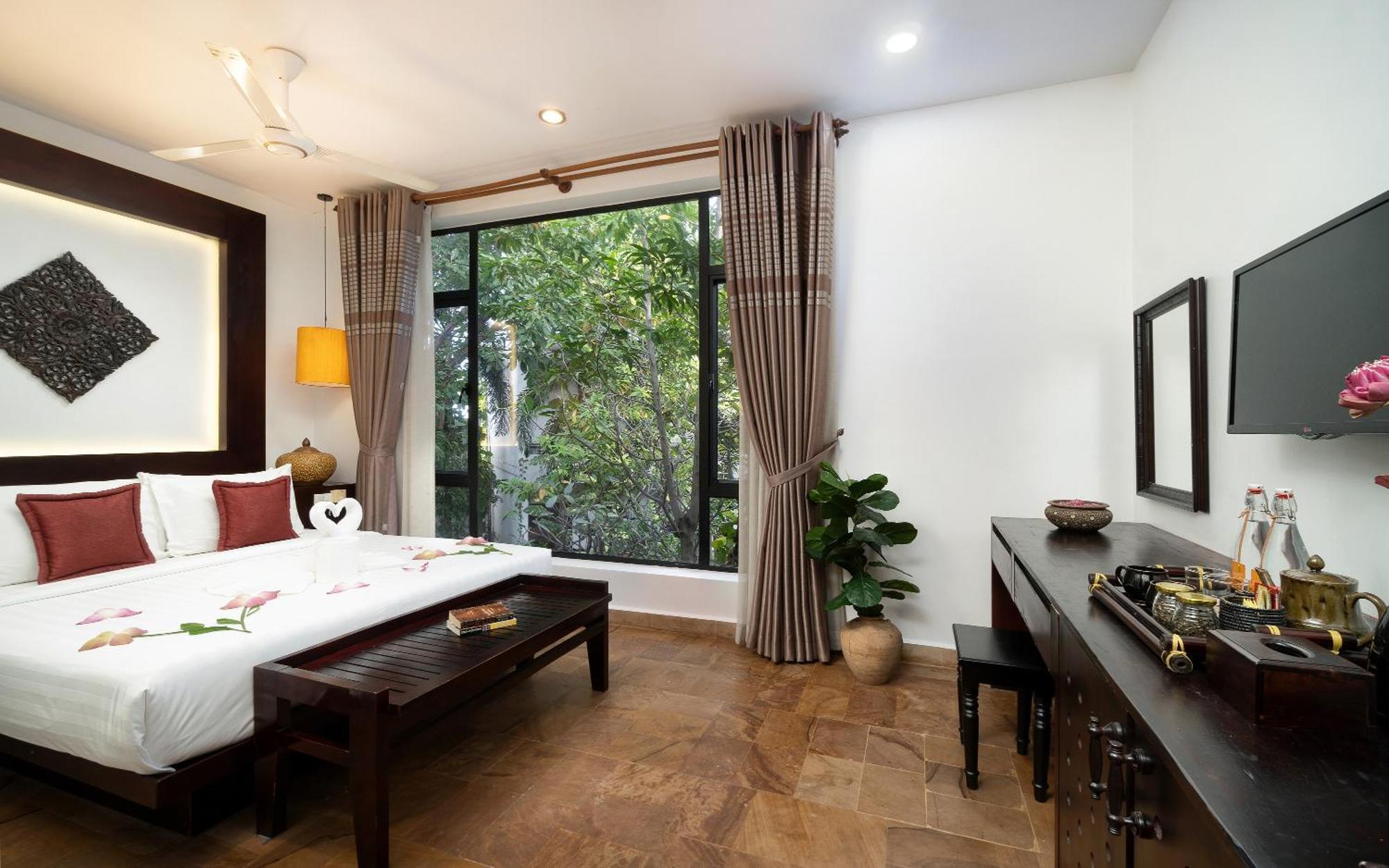 Deluxe Double Room Pool View Pick Up
