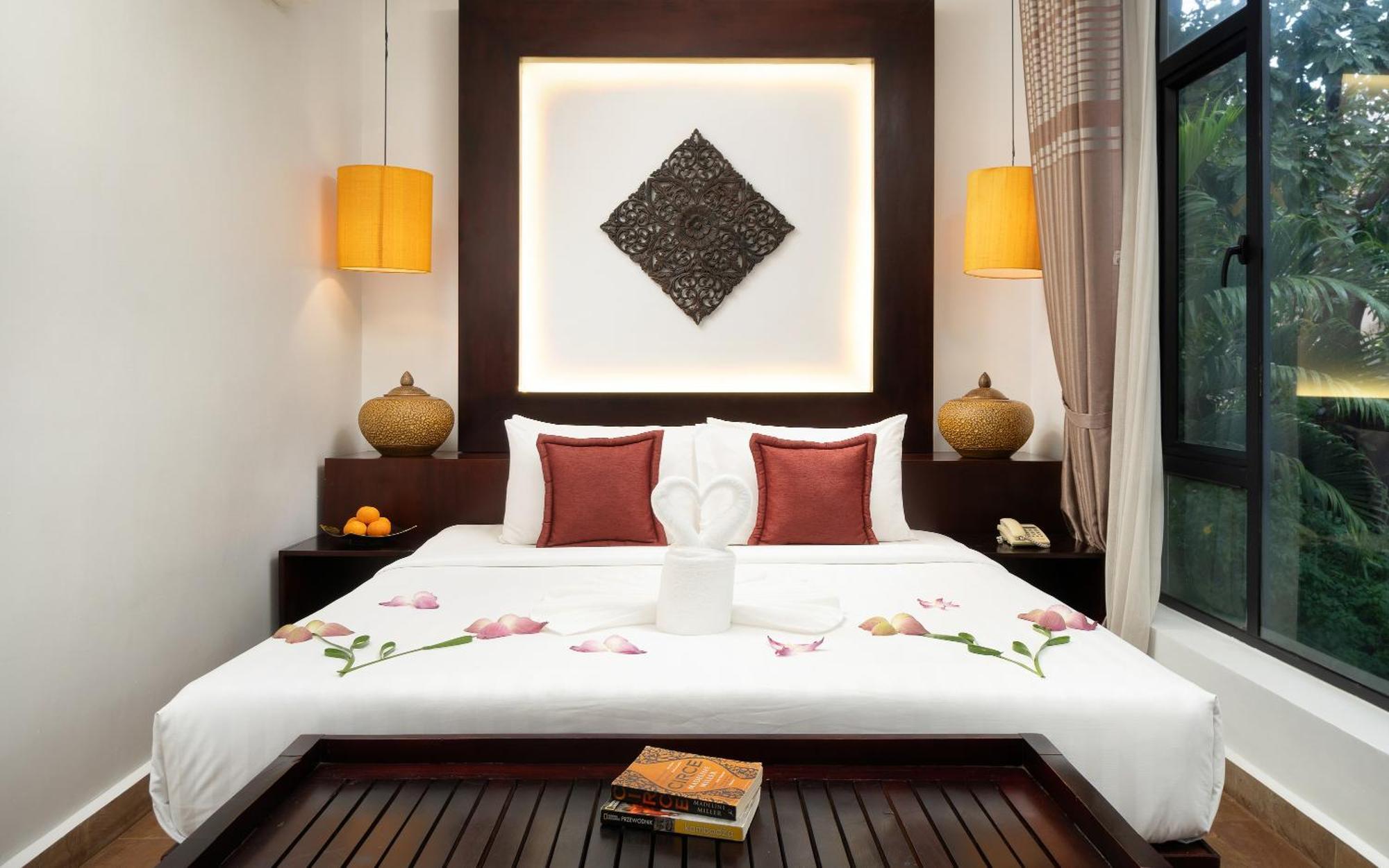 Deluxe Double Room Pool View Pick Up