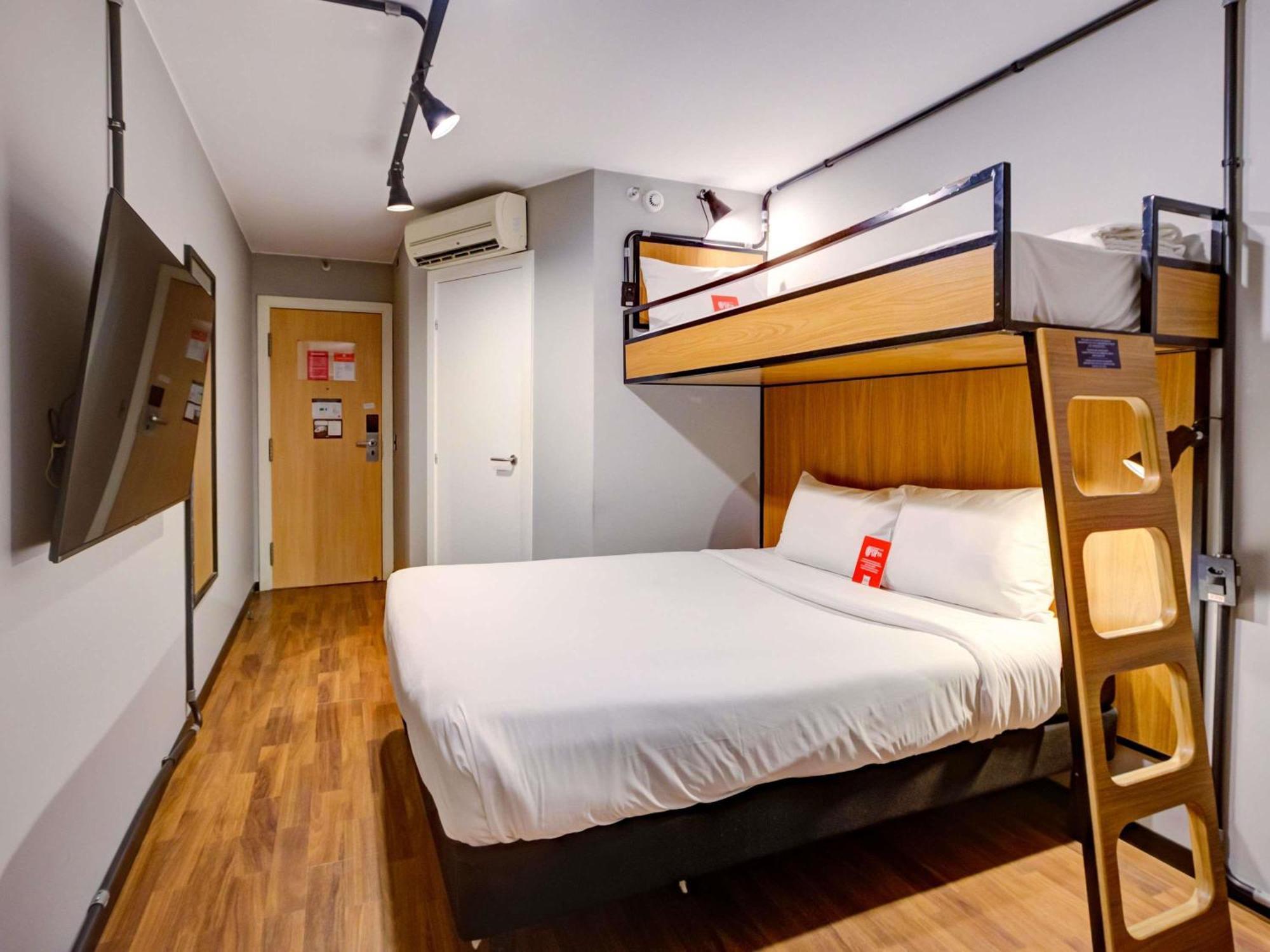 Standard Quadruple Room Bunk Bed