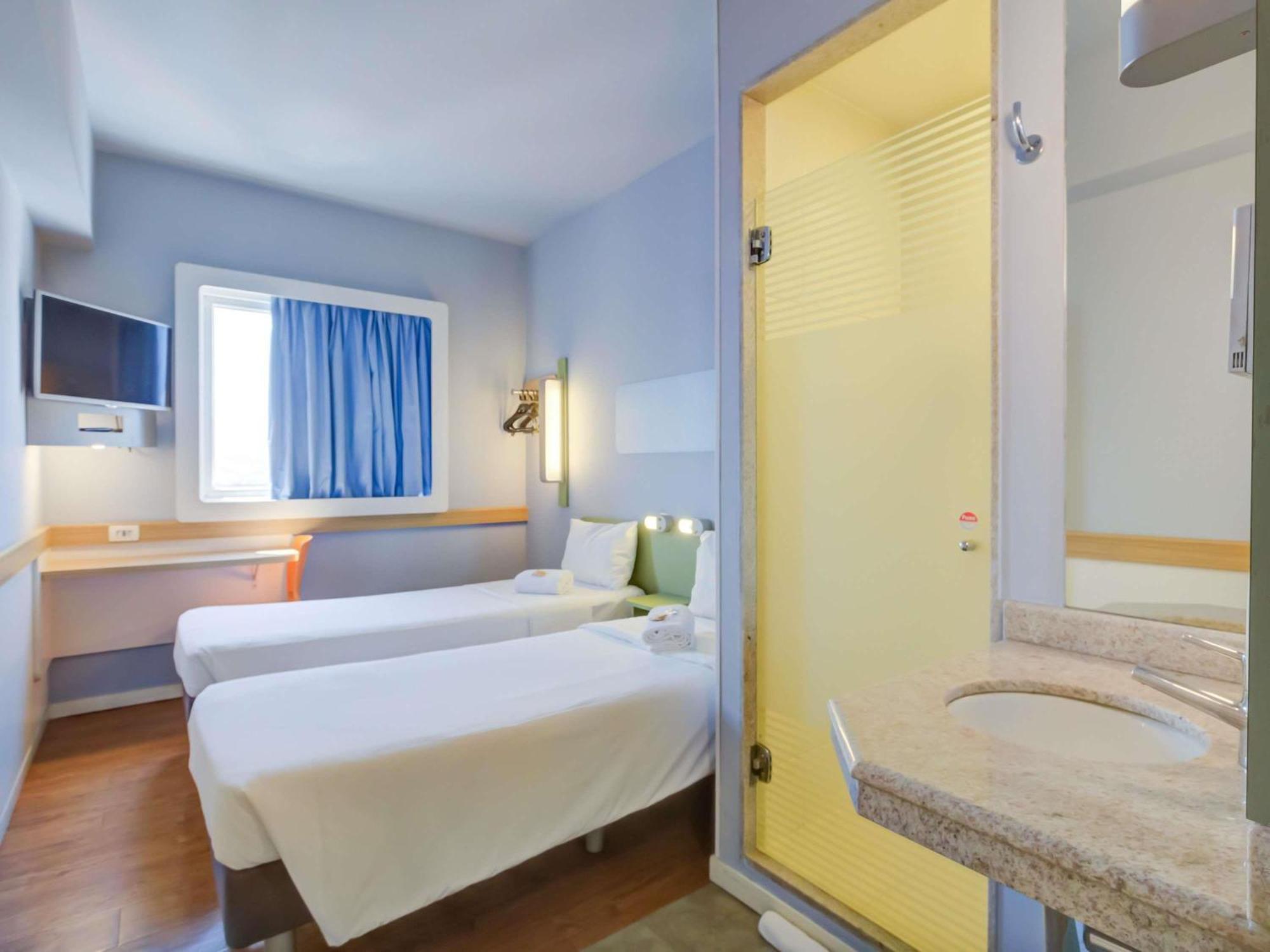 Standard Apartment Two Single Beds