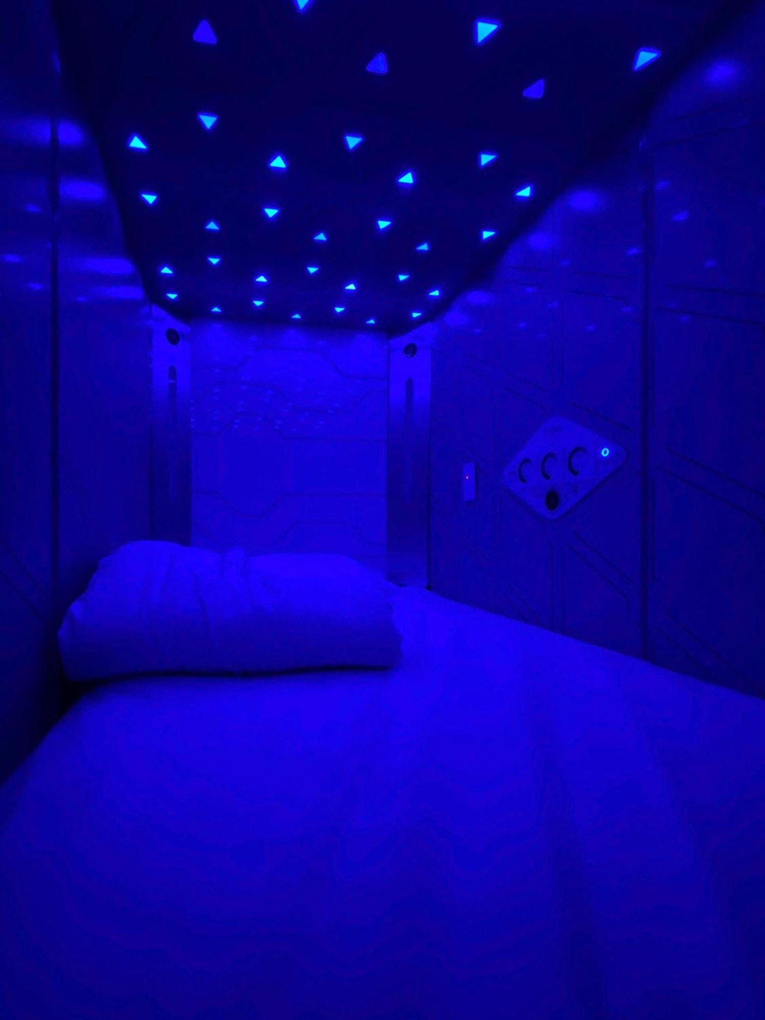 Deluxe Single Room