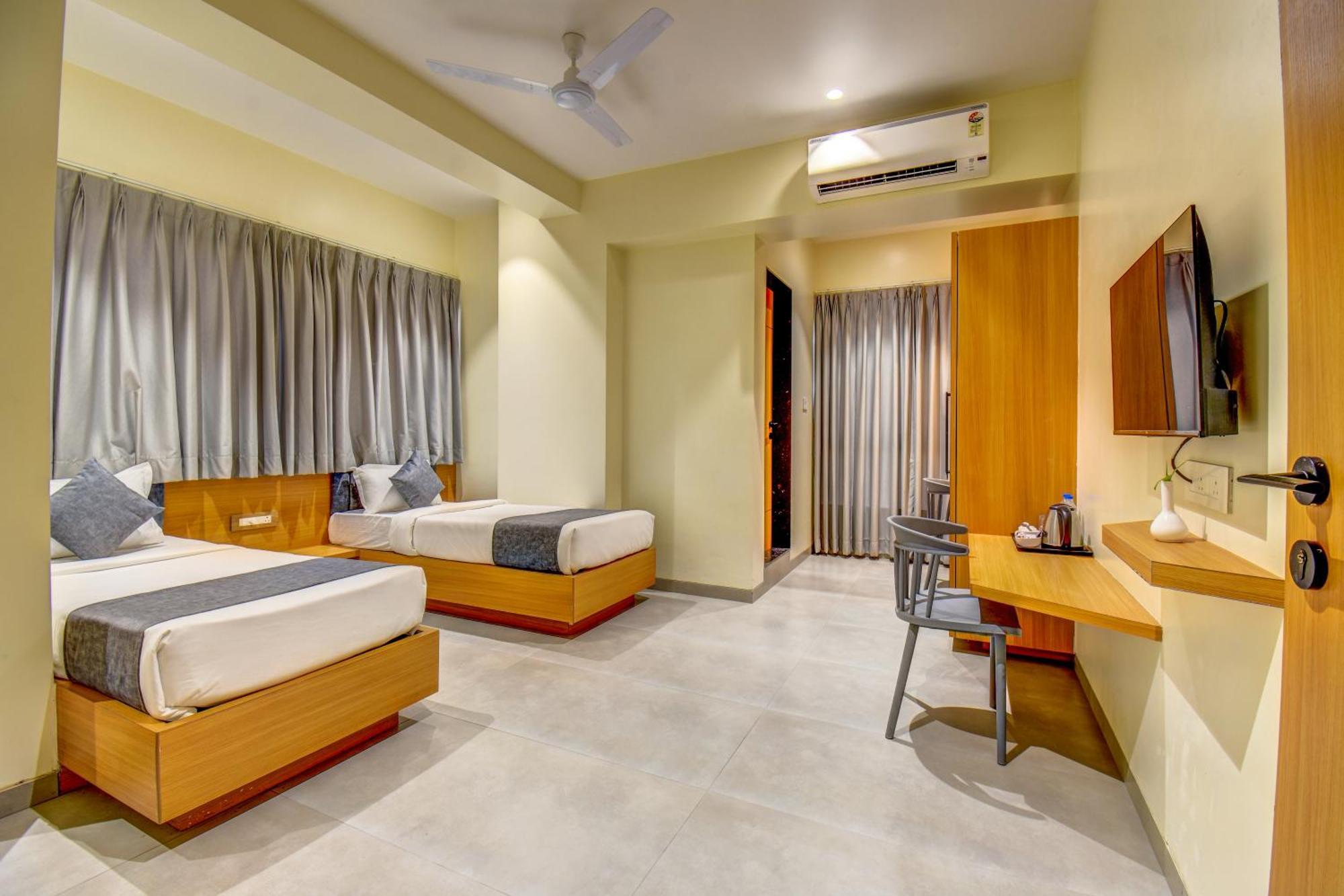 Deluxe Triple Room