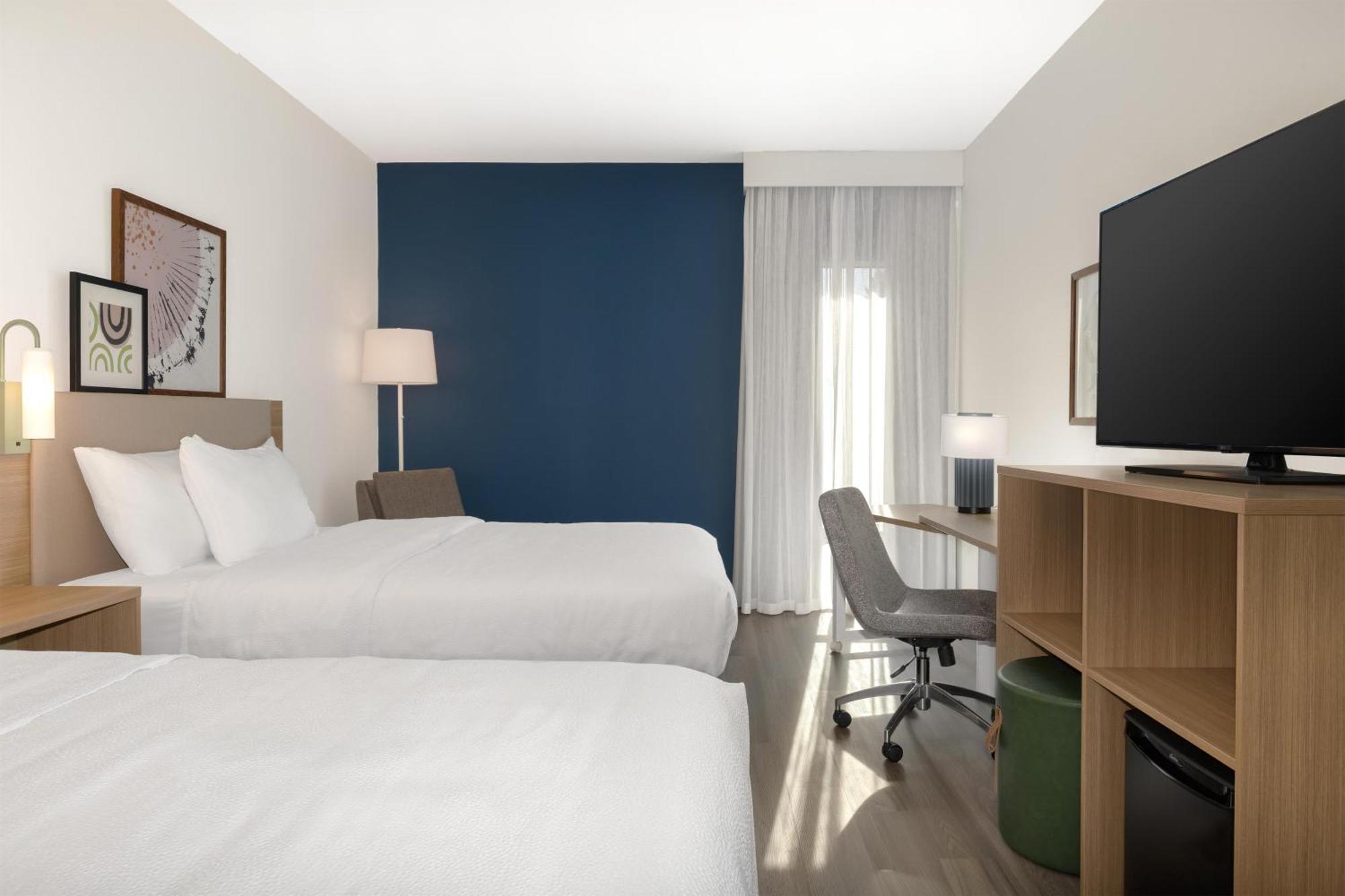 Queen Room with Two Queen Beds and Mobility Accessible Tub