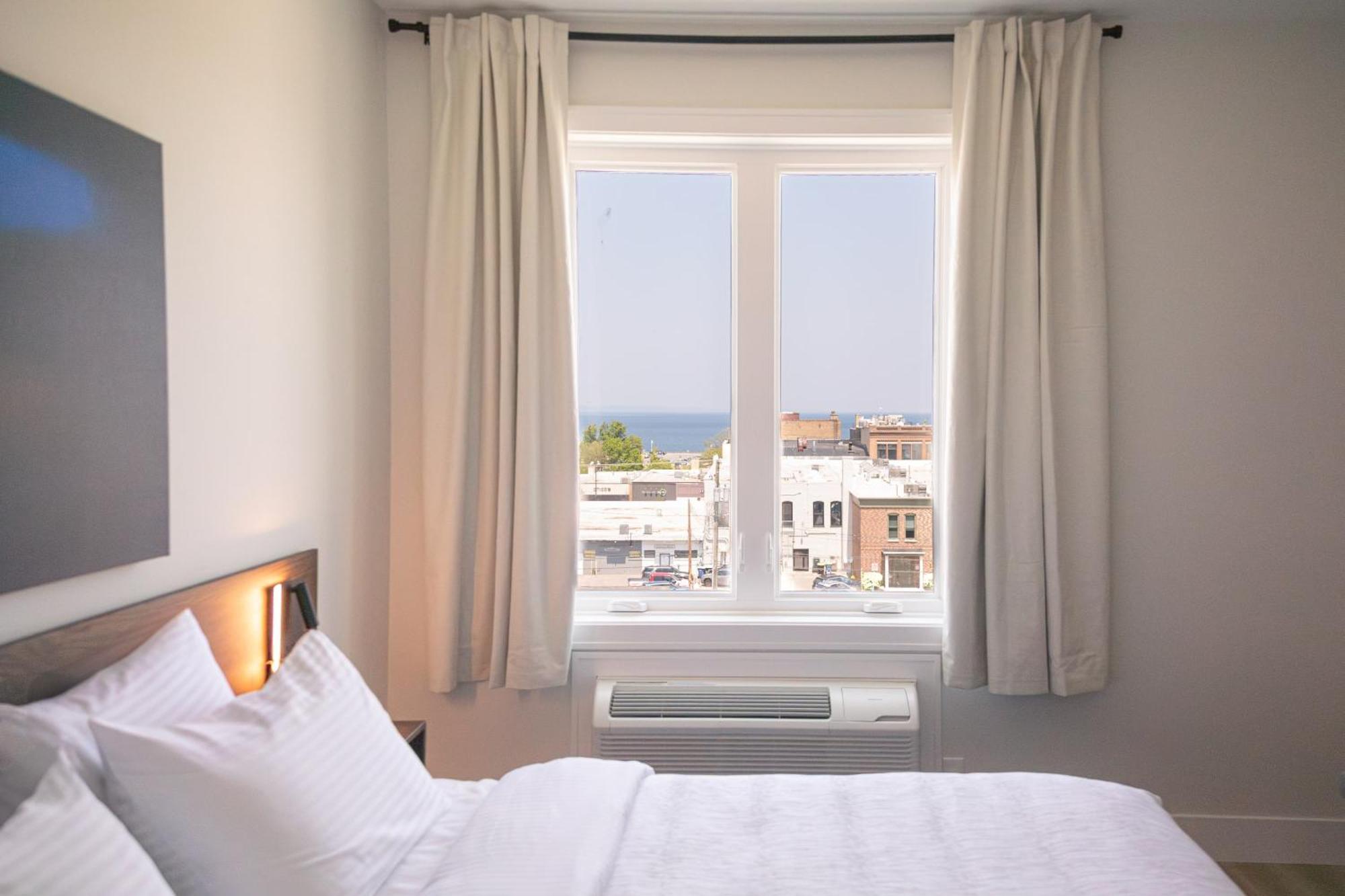 Bay View One Bedroom Suite (Self Check-in with Virtual Front Desk)