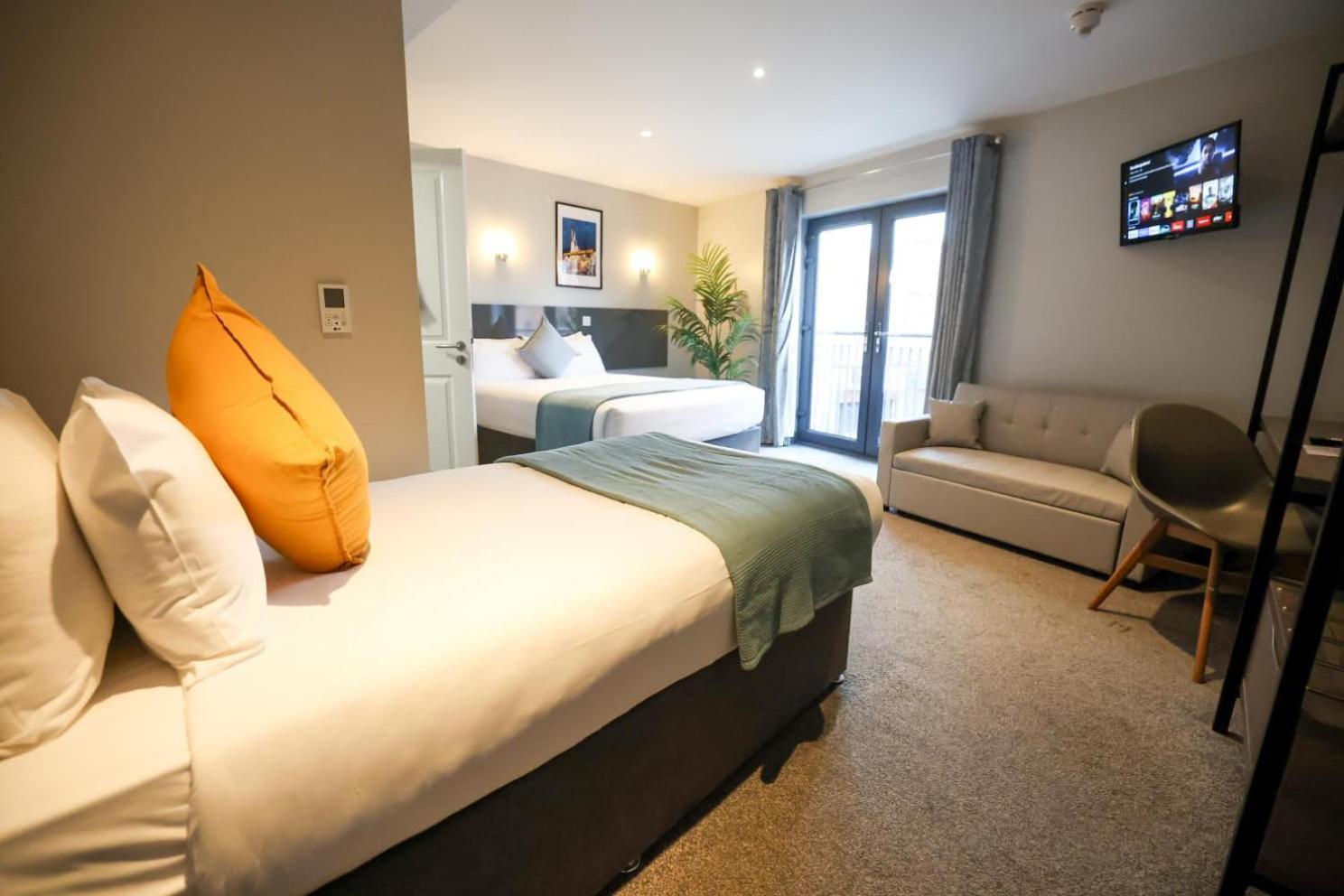 Classic Quadruple Room