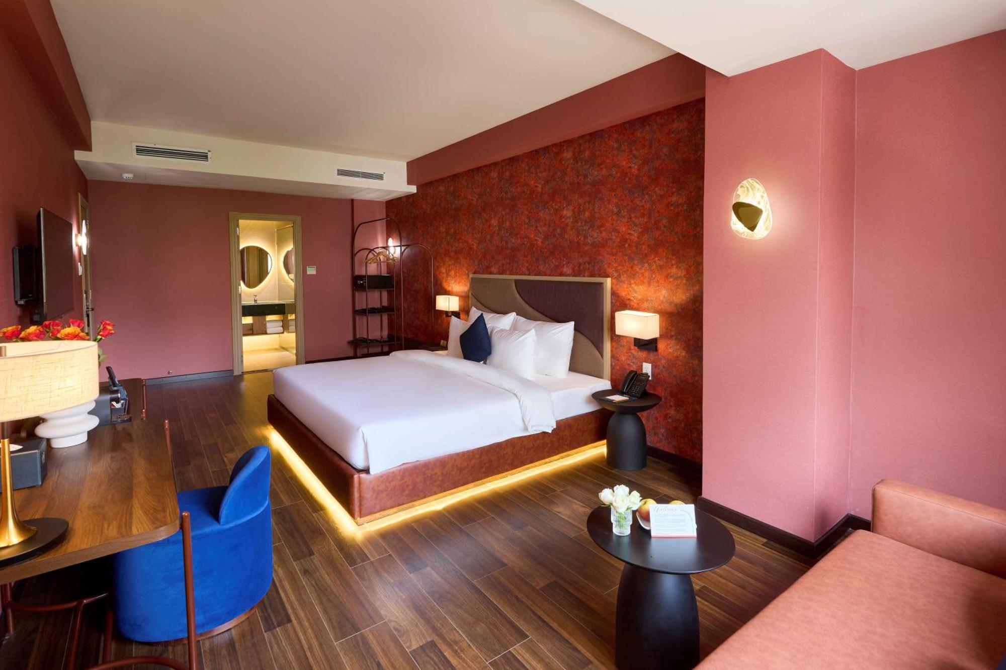 Kin Signature Suite daily minibar