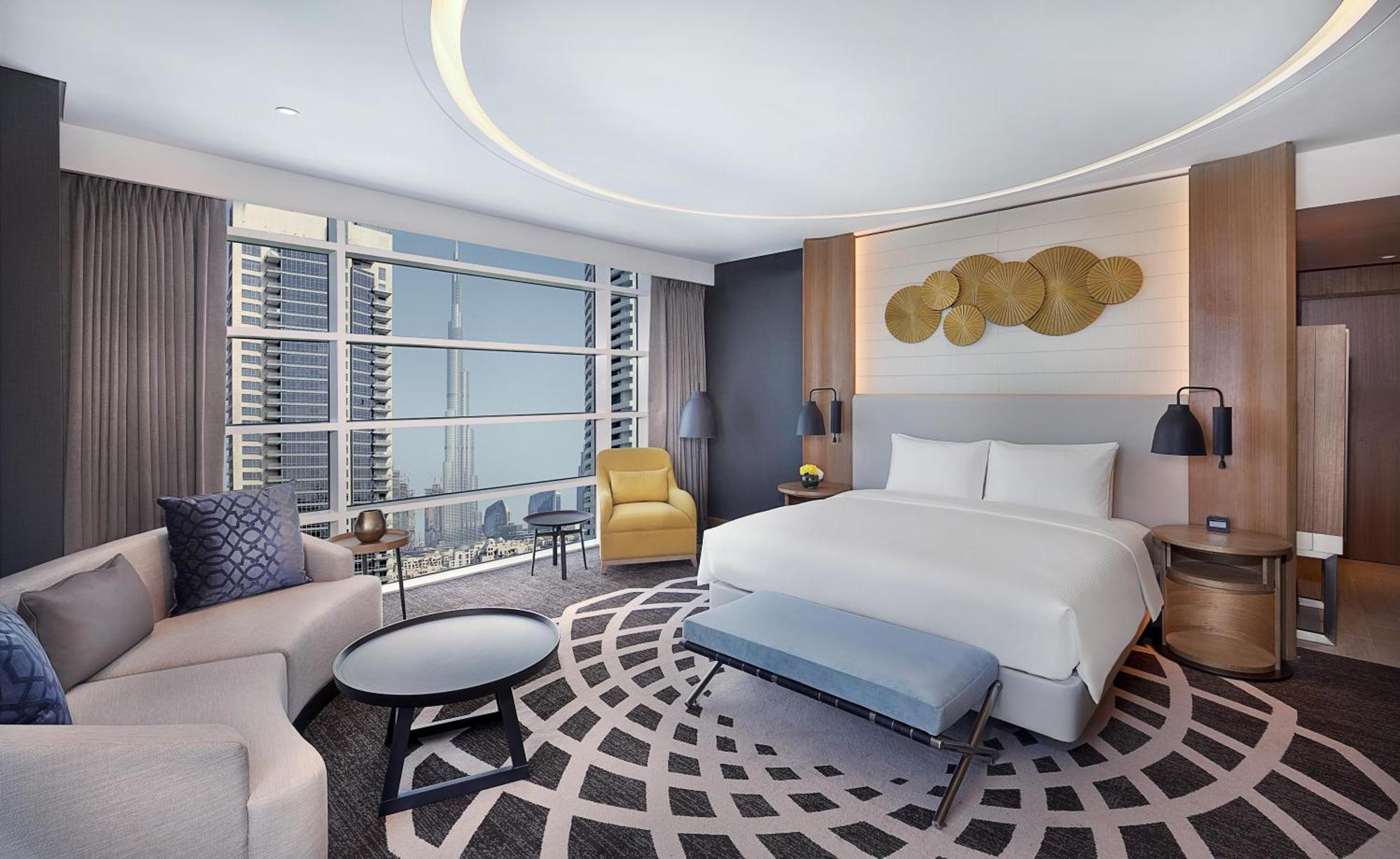 Corner King Room Burj Khalifa View