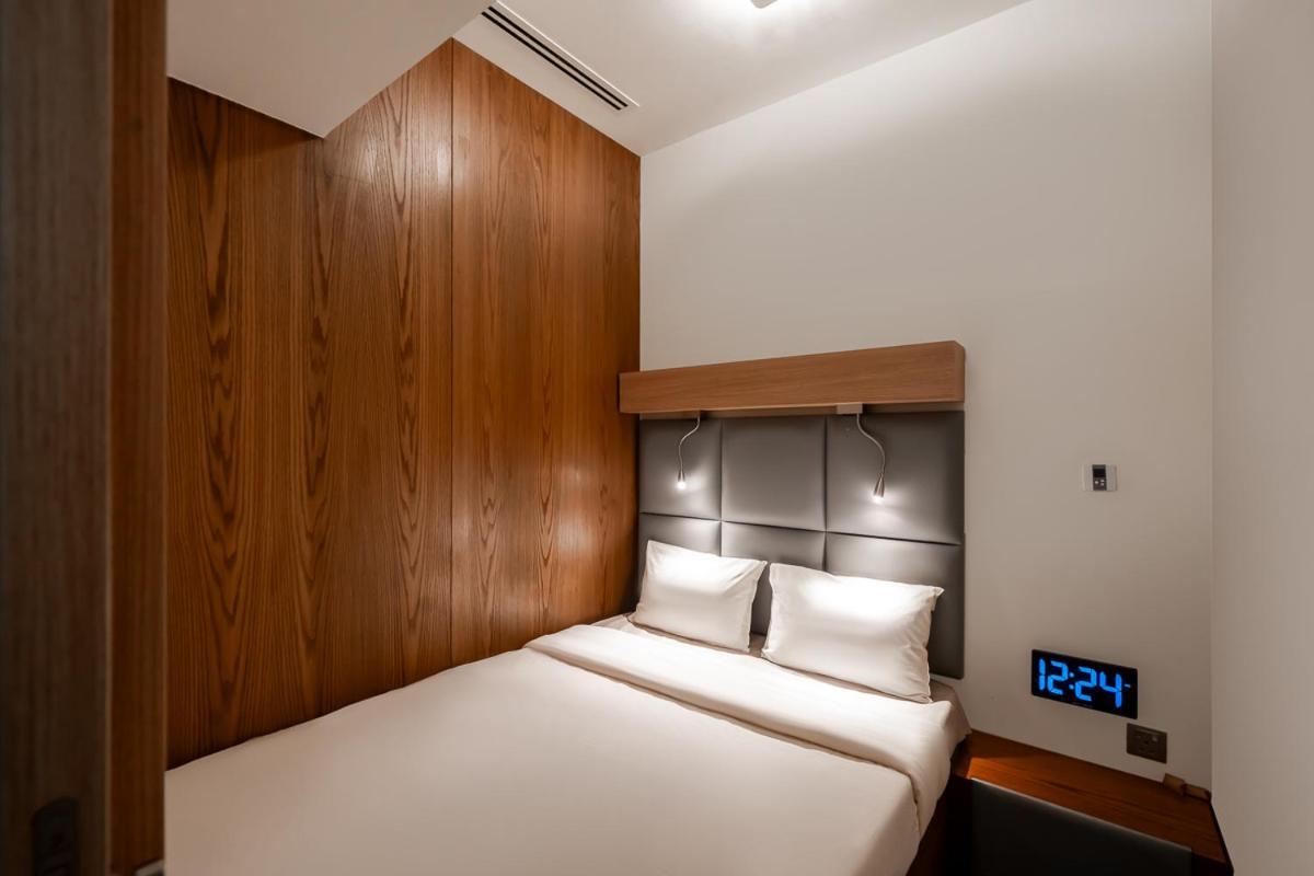 Double Cabin 6 Hour Morning from 0700-1300 hrs 7am-1pm