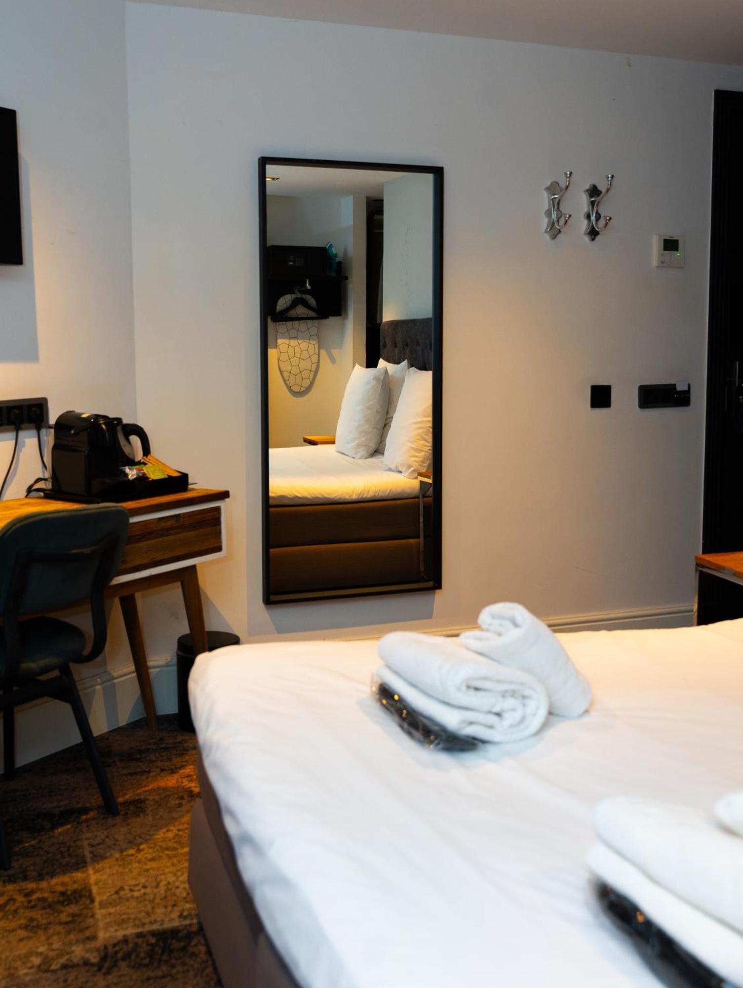 Superior Souterrain Double Room