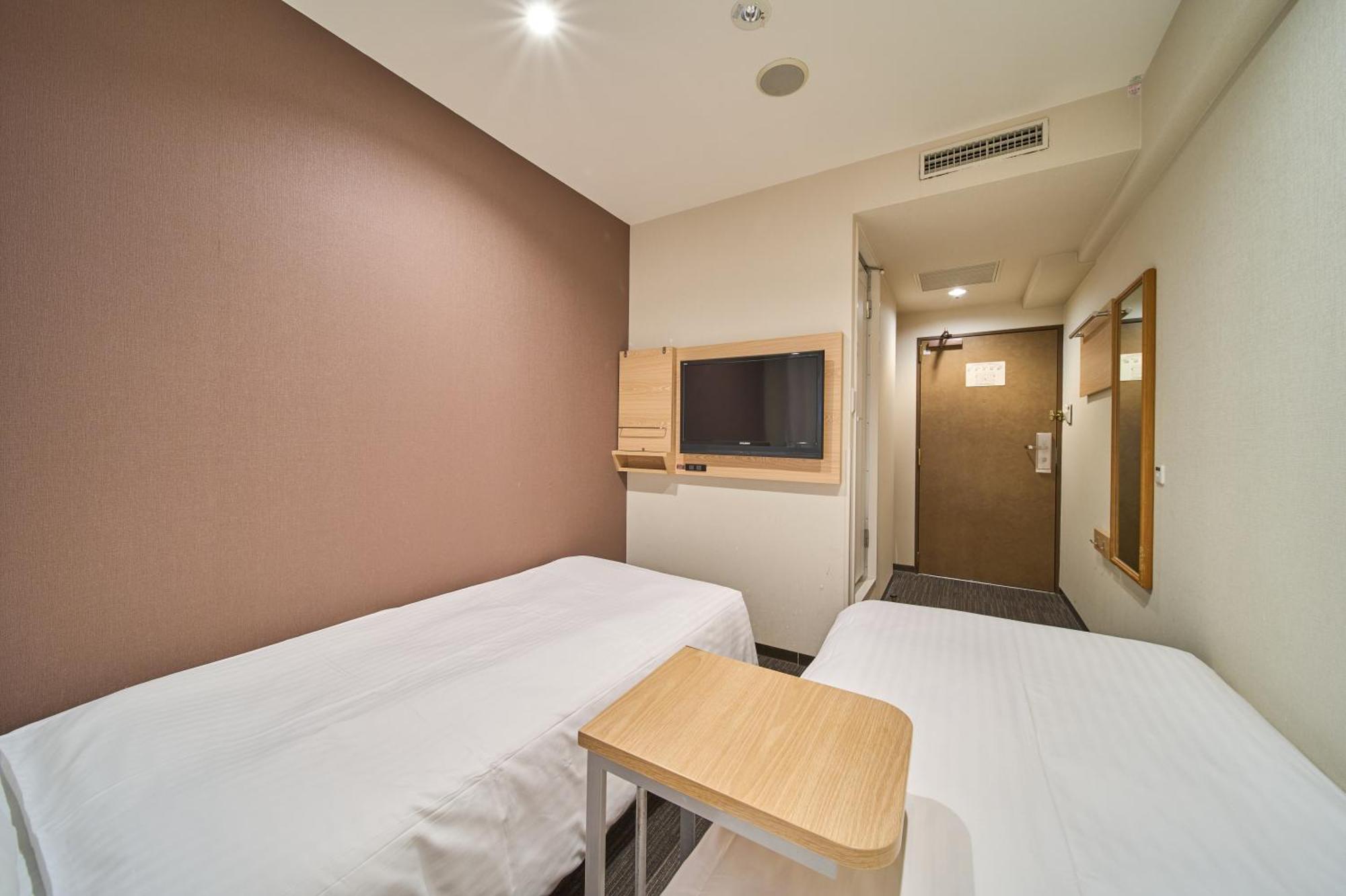 Economy Twin Room Non-Smoking