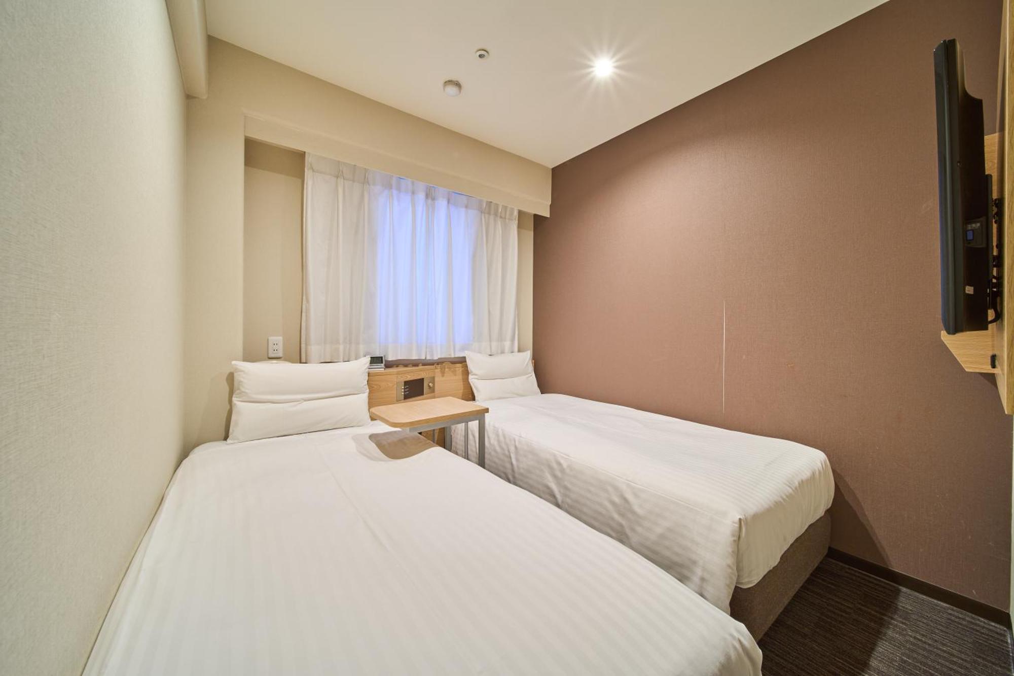 Economy Twin Room Non-Smoking