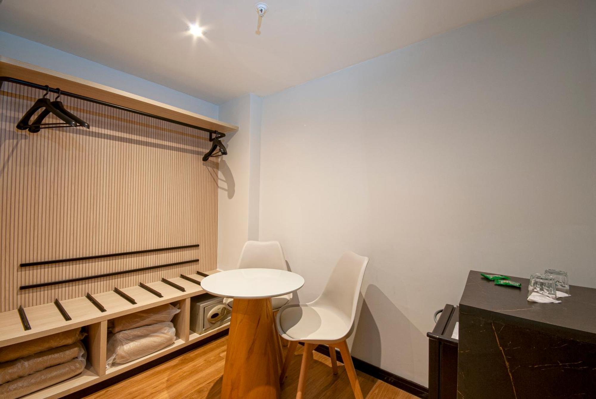 Deluxe Double or Twin Room Spa Bath