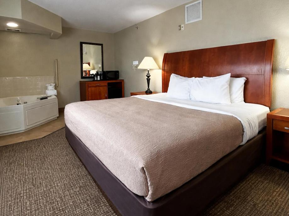King Room Spa Bath