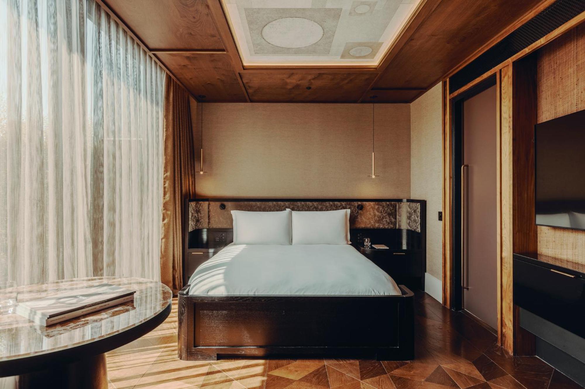 Aethos Skyline Room