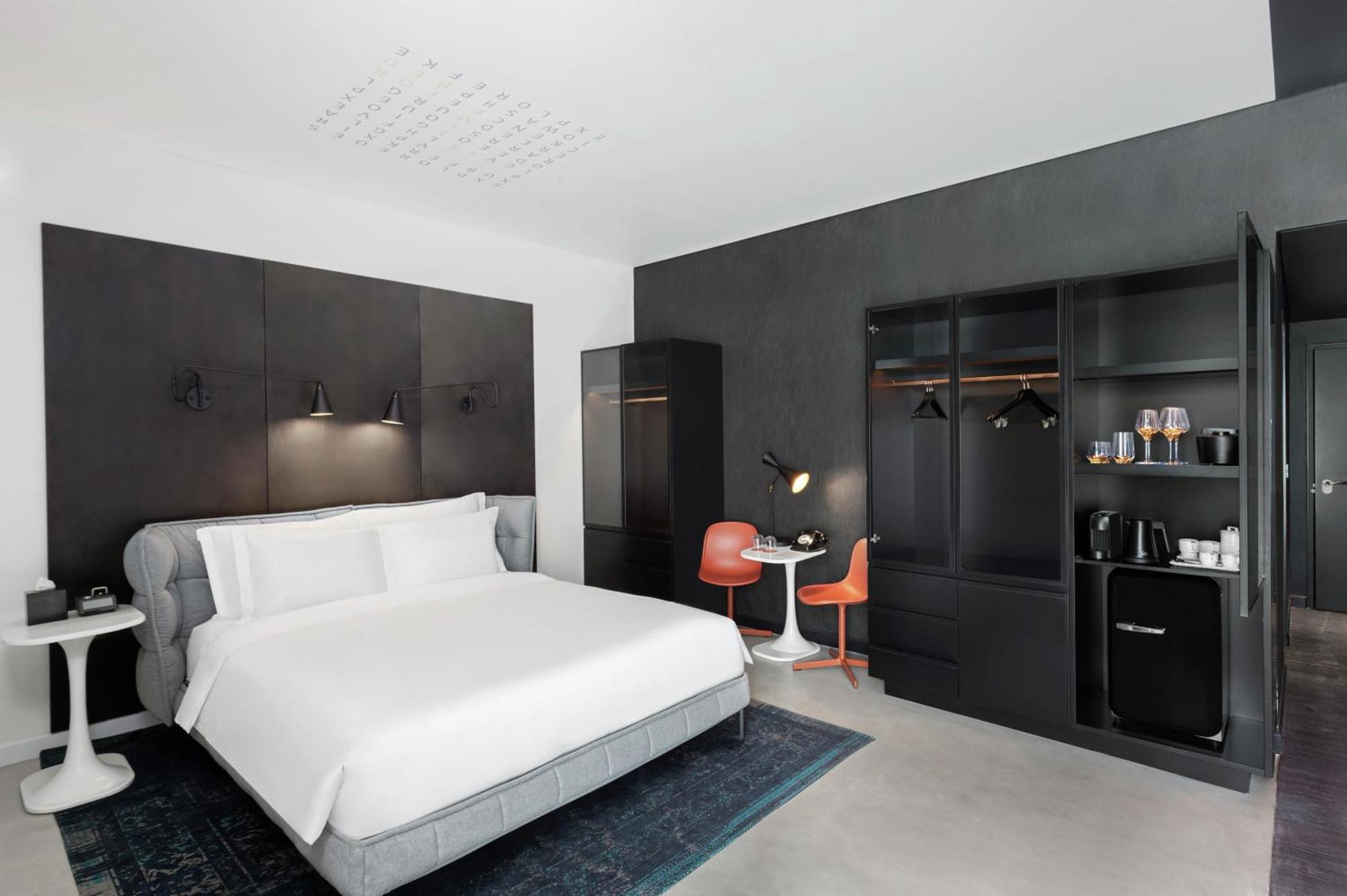Premium King Room