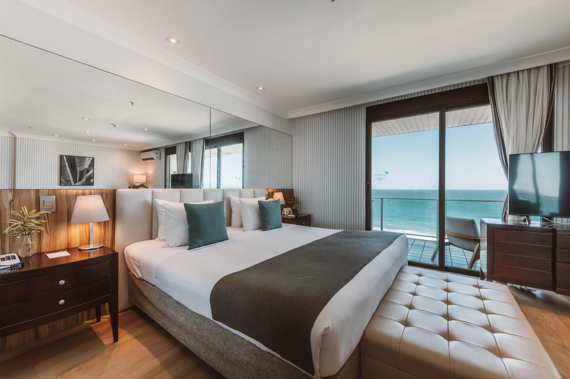 King Suite Sea View