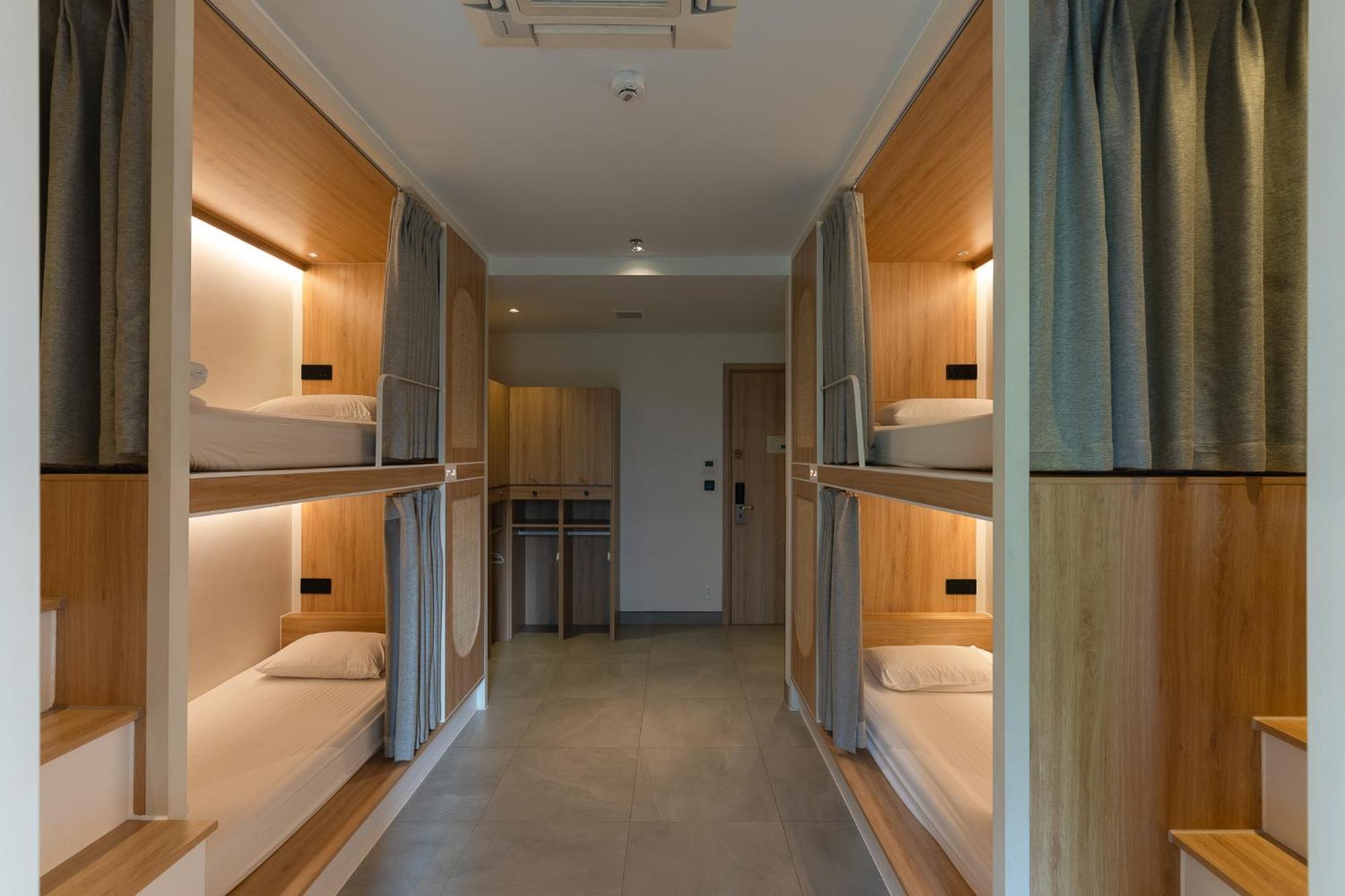 Bed 8-Bed Mixed Dormitory Room