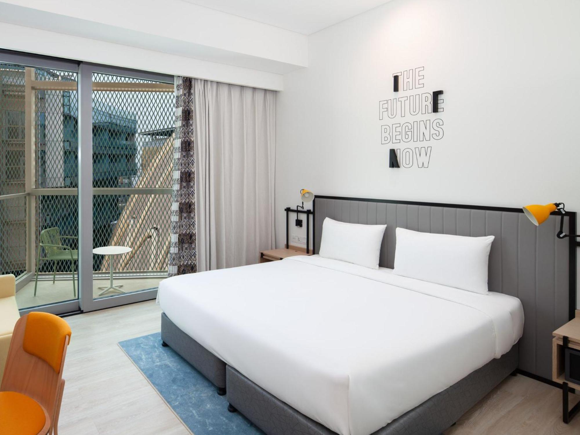 Rover Room 36-Hour Staycation 0900 AM Early Check 0900 PM Late Checkout