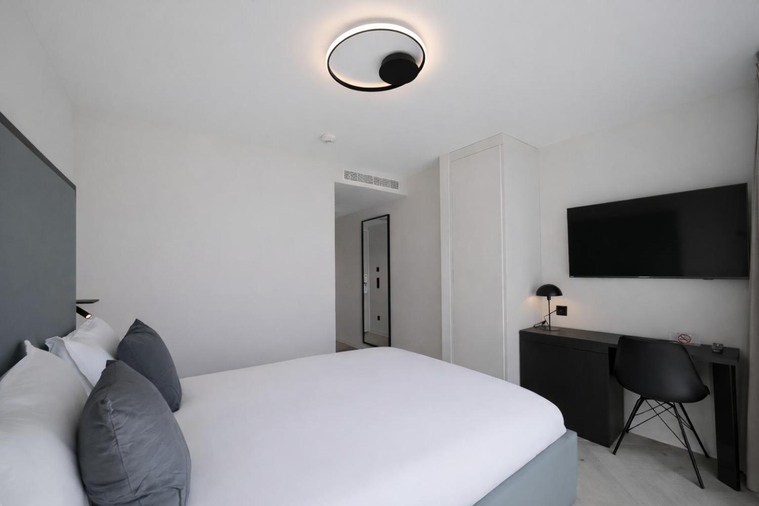 Junior Studio with City View and Mini Bar