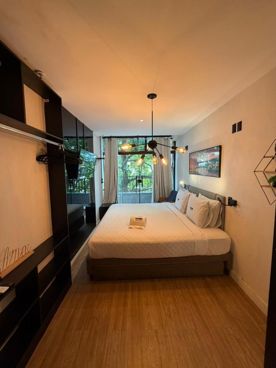 Superior King Suite