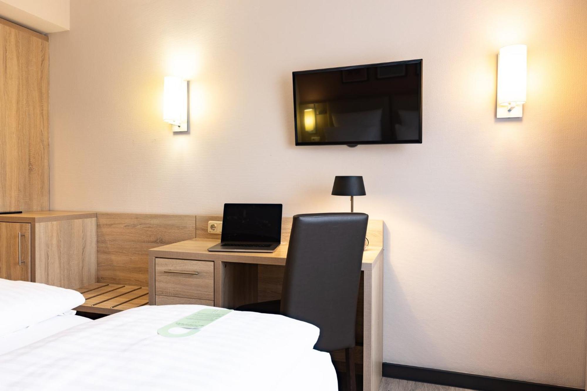 Standard Room Two Single Beds