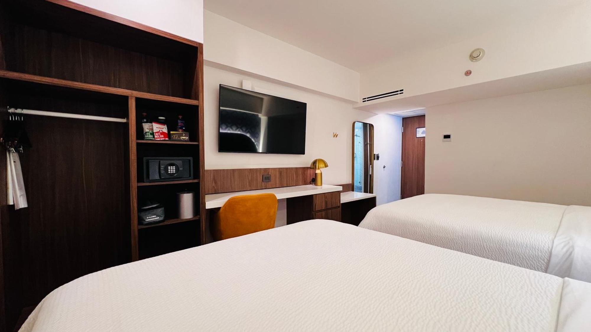 Standard King Room City View