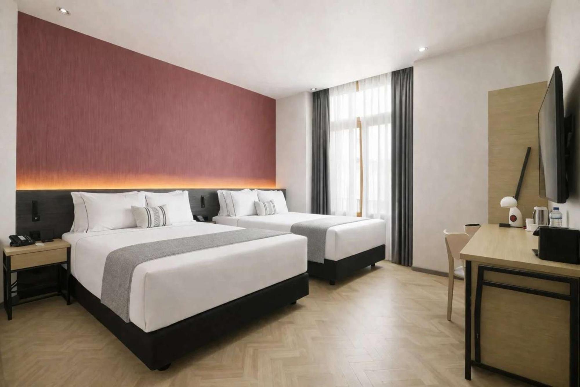 Double Room Balcony Pyramid Tower